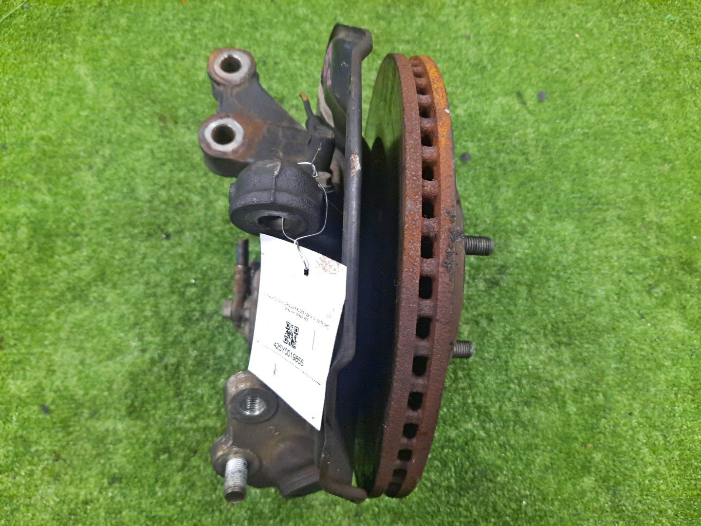 Ступица правая передняя TOYOTA AXIO, COROLLA FIELDER, COROLLA  AXIO, FIELDER NZE141, ZRE142, ZRE142G, NZE141G 1NZ-FE, 2ZR-FAE, 2ZR-FE 2 ракурс
