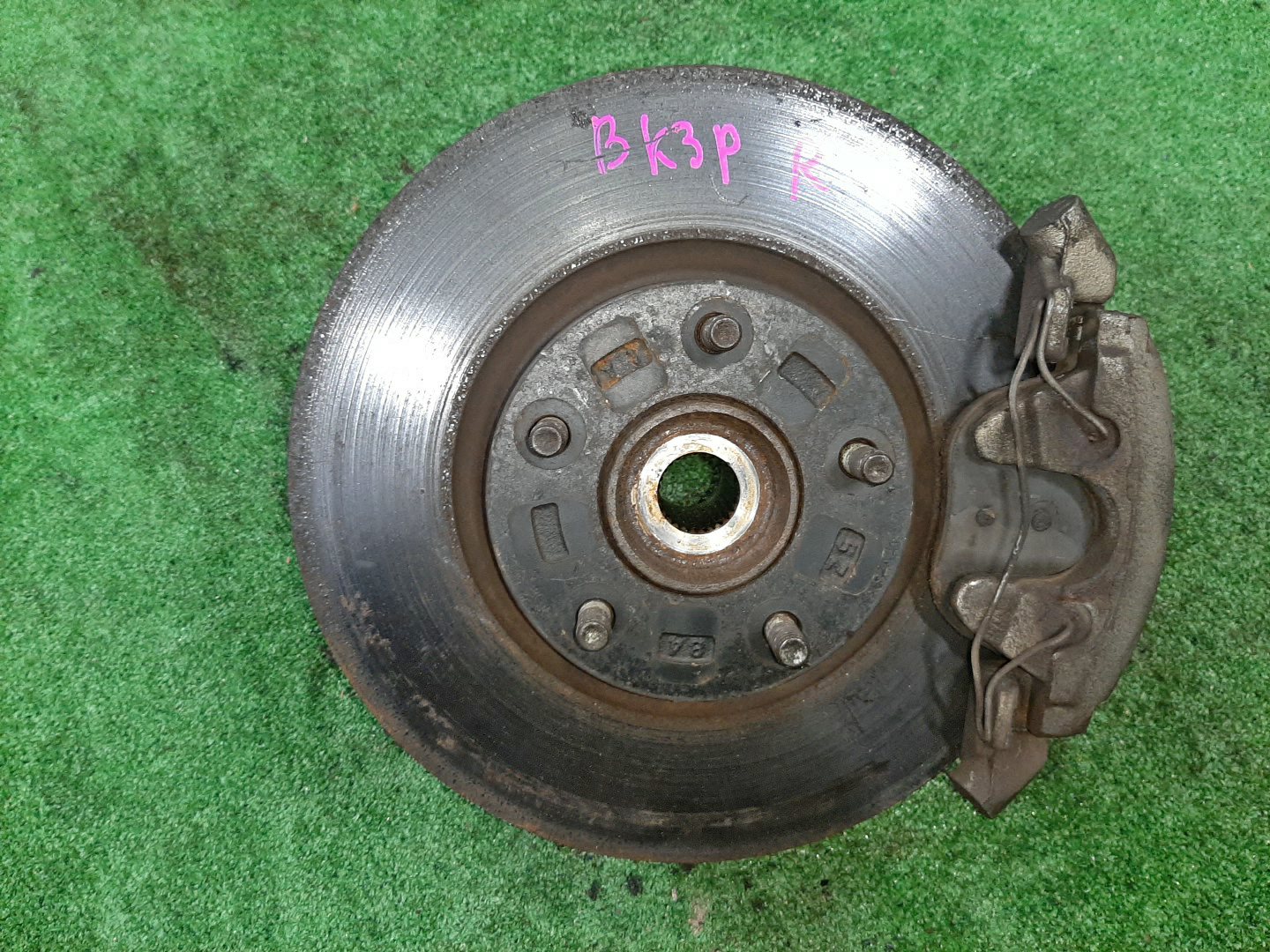 Ступица правая передняя  MAZDA AXELA BK5P, BK3P, BKEP ZY-VE, L3-VE, LF-DE 1 ракурс