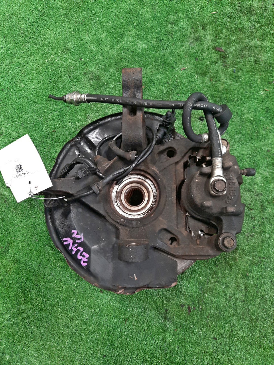 Ступица левая передняя MITSUBISHI COLT PLUS, COLT Z22W, Z21W, Z23W, Z24W, Z24A, Z23A, Z21A, Z25A, Z26A, Z28A, Z22A 4A90, 4A91, 4G19, 4G15 2 ракурс