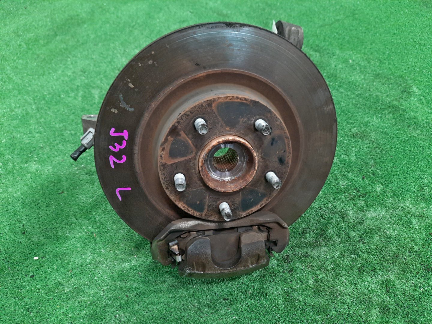 Ступица левая передняя  NISSAN TEANA TNJ32, PJ32, J32 QR25DE, VQ35DE, VQ25DE 1 ракурс