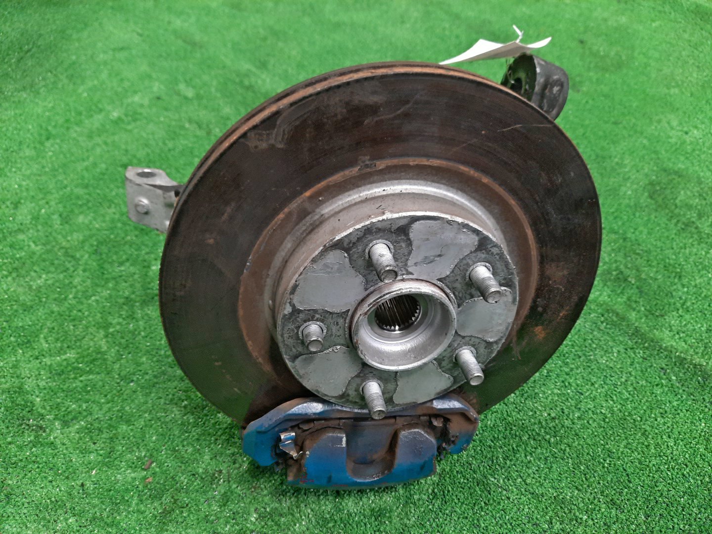 Ступица левая передняя  NISSAN TEANA TNJ32, PJ32, J32 QR25DE, VQ35DE, VQ25DE 1 ракурс