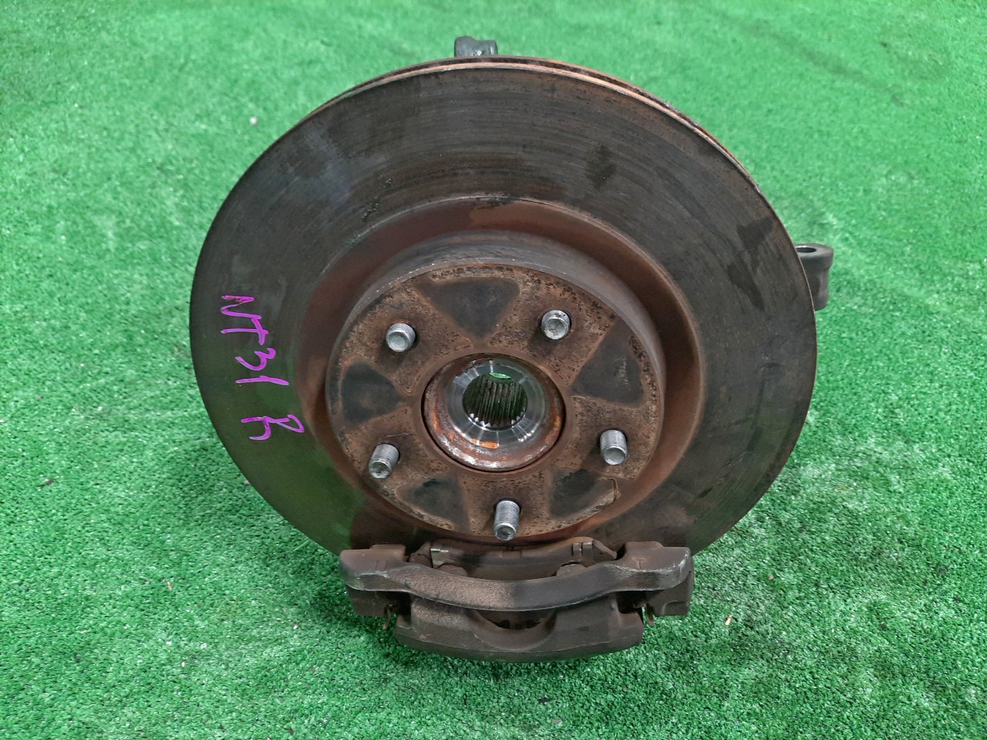 Ступица правая передняя  NISSAN X-TRAIL T31, NT31, DNT31, TNT31 MR20DE, M9R, QR25DE 1 ракурс