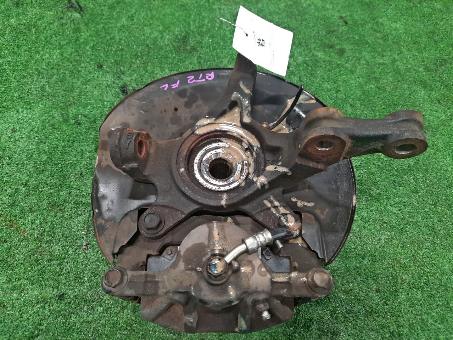 Ступица левая передняя HONDA CROSSROAD RT3 R20A 3 ракурс