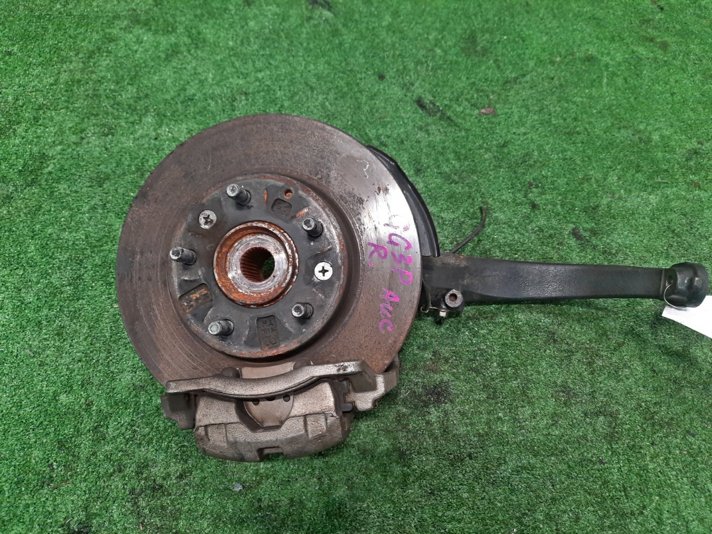 Ступица правая передняя  MAZDA ATENZA GG3S, GY3W, GYEW, GGEP, GGES, GG3P L3-VE, LF-DE, LF-VE 1 ракурс