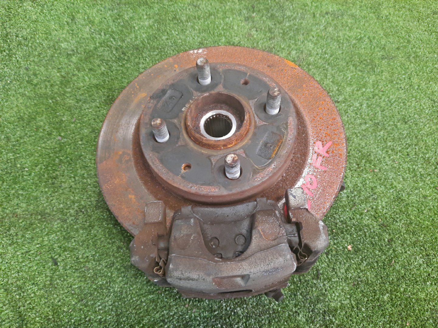 Ступица правая передняя TOYOTA PASSO, BOON KGC15, KGC10, QNC10, M301S, M310S, M300S 1KR-FE, K3-VE 1 ракурс