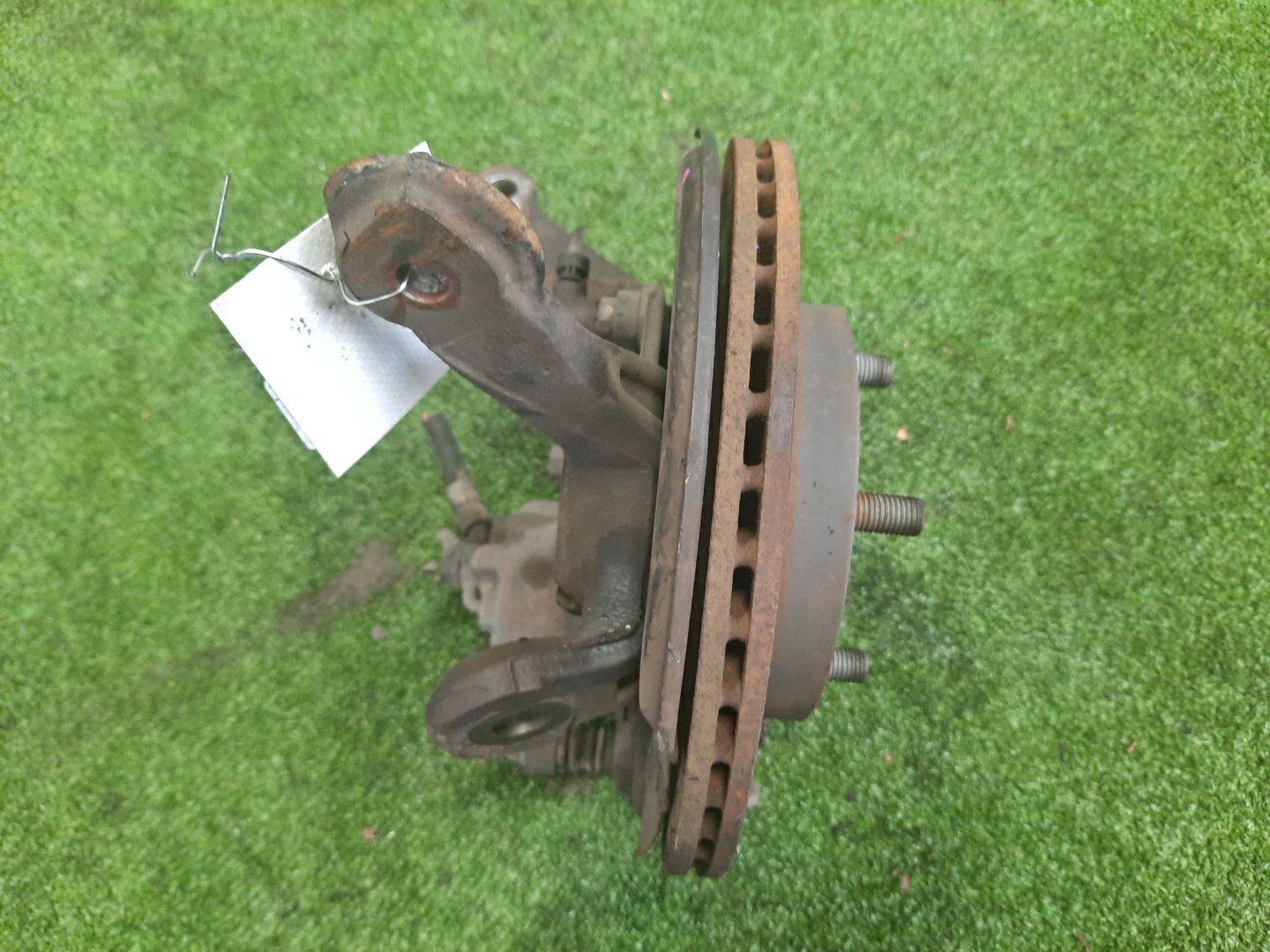 Ступица левая передняя TOYOTA PASSO, BOON KGC15, KGC10, QNC10, M301S, M310S, M300S 1KR-FE, K3-VE 2 ракурс