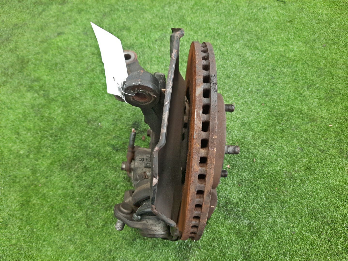 Ступица правая передняя TOYOTA AXIO, COROLLA FIELDER, COROLLA  AXIO, FIELDER NZE141, ZRE142, ZRE142G, NZE141G 1NZ-FE, 2ZR-FAE, 2ZR-FE 2 ракурс