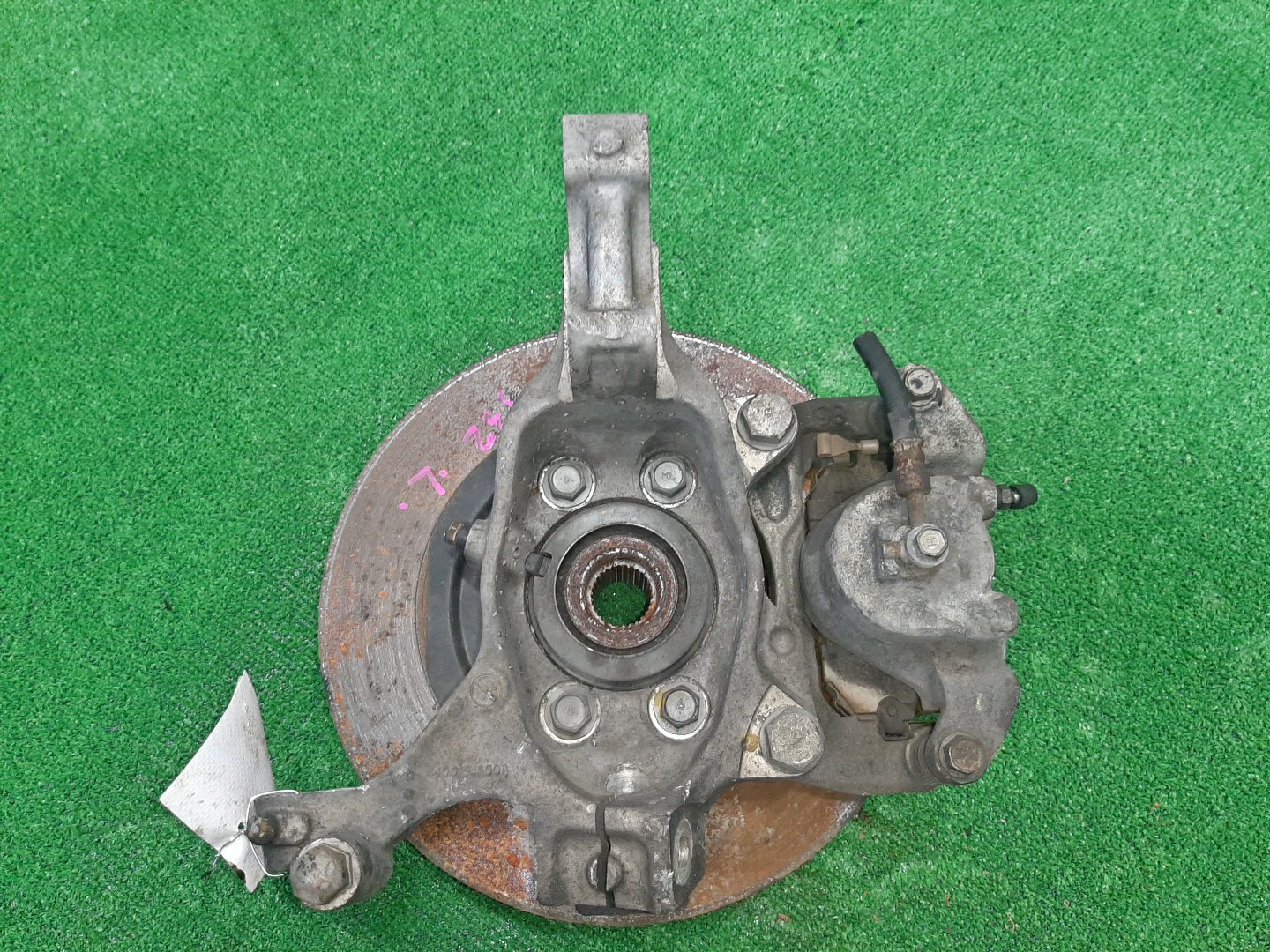 Ступица левая передняя NISSAN TEANA TNJ32, PJ32, J32 QR25DE, VQ35DE, VQ25DE 2 ракурс