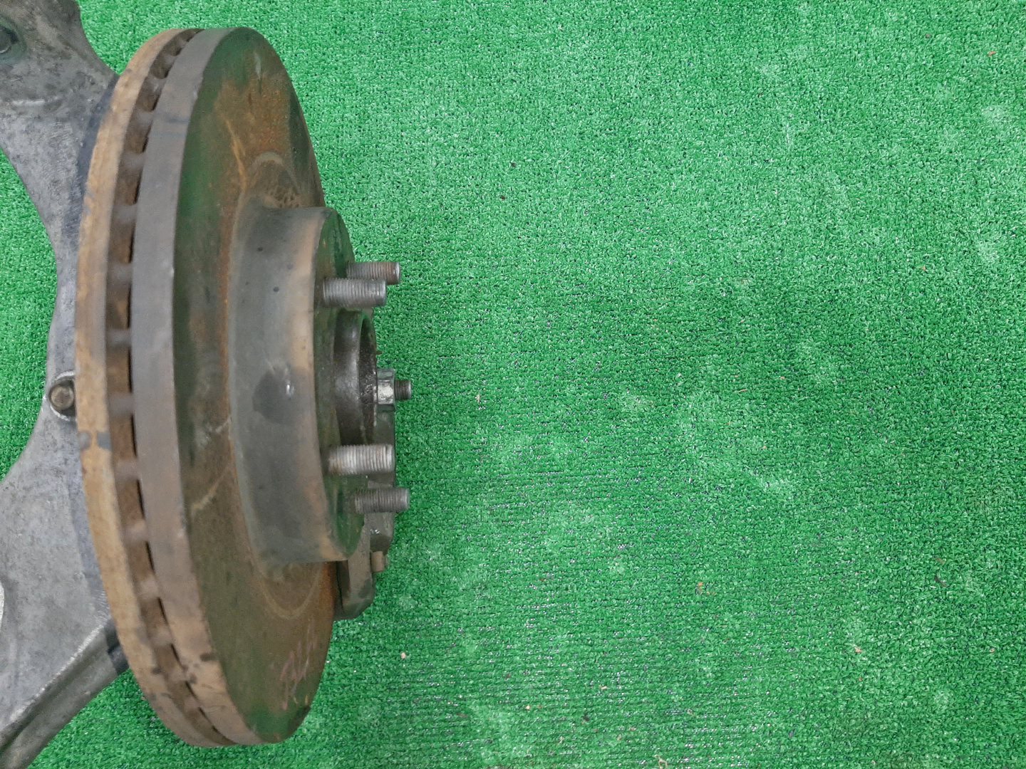 Ступица левая передняя NISSAN TEANA TNJ32, PJ32, J32 QR25DE, VQ35DE, VQ25DE 3 ракурс