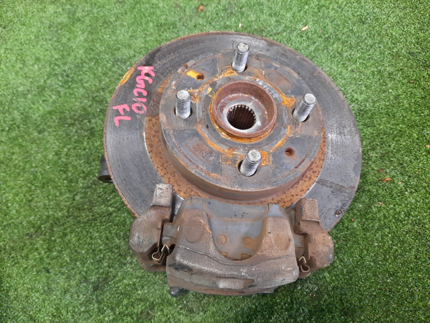 Ступица левая передняя TOYOTA PASSO, BOON KGC15, KGC10, QNC10, M301S, M310S, M300S 1KR-FE, K3-VE 1 ракурс