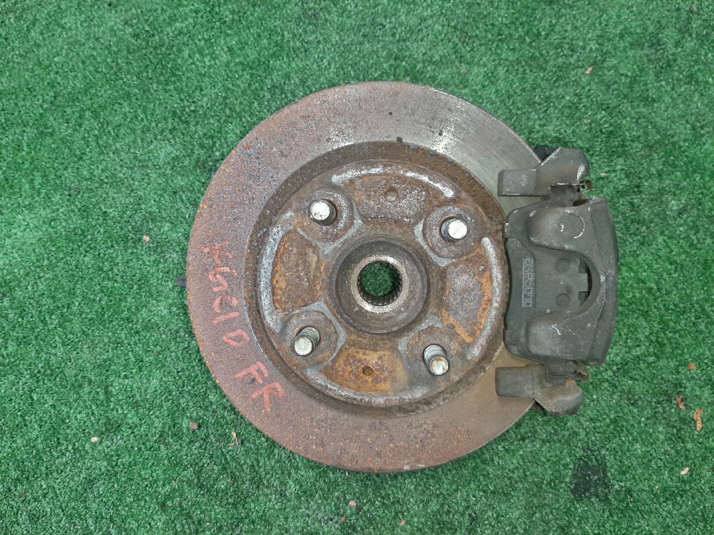 Ступица правая передняя TOYOTA PASSO, BOON KGC15, KGC10, QNC10, M301S, M310S, M300S 1KR-FE, K3-VE 1 ракурс