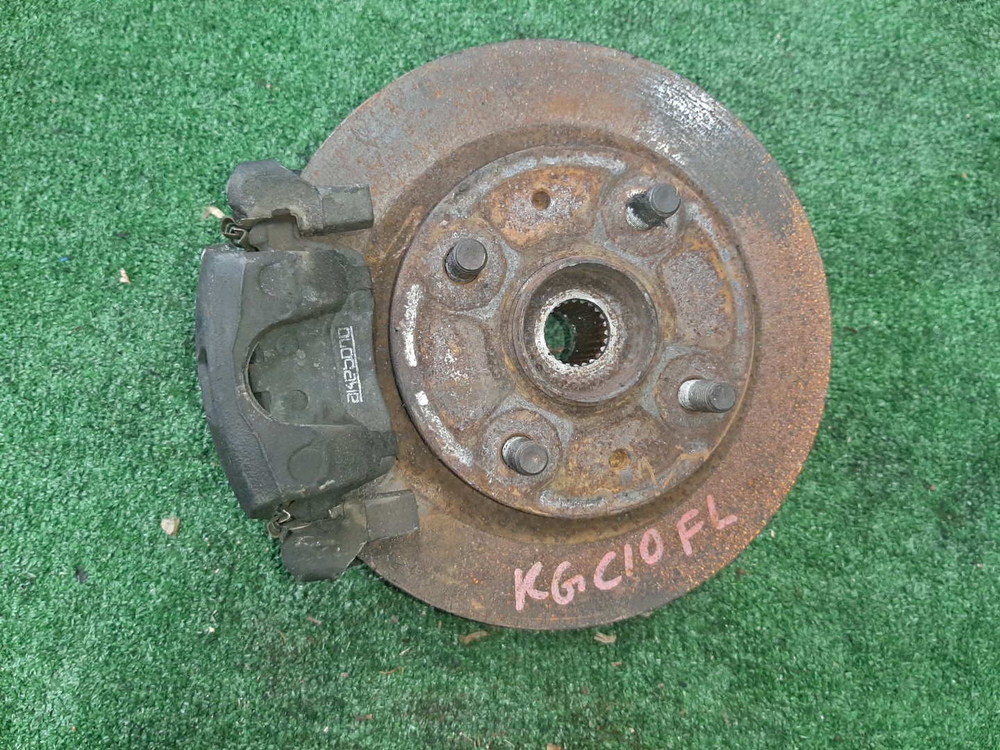 Ступица левая передняя TOYOTA PASSO, BOON KGC15, KGC10, QNC10, M301S, M310S, M300S 1KR-FE, K3-VE 1 ракурс