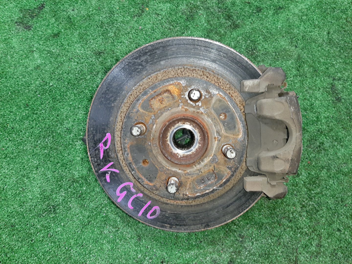 Ступица правая передняя TOYOTA PASSO, BOON KGC15, KGC10, QNC10, M301S, M310S, M300S 1KR-FE, K3-VE 1 ракурс
