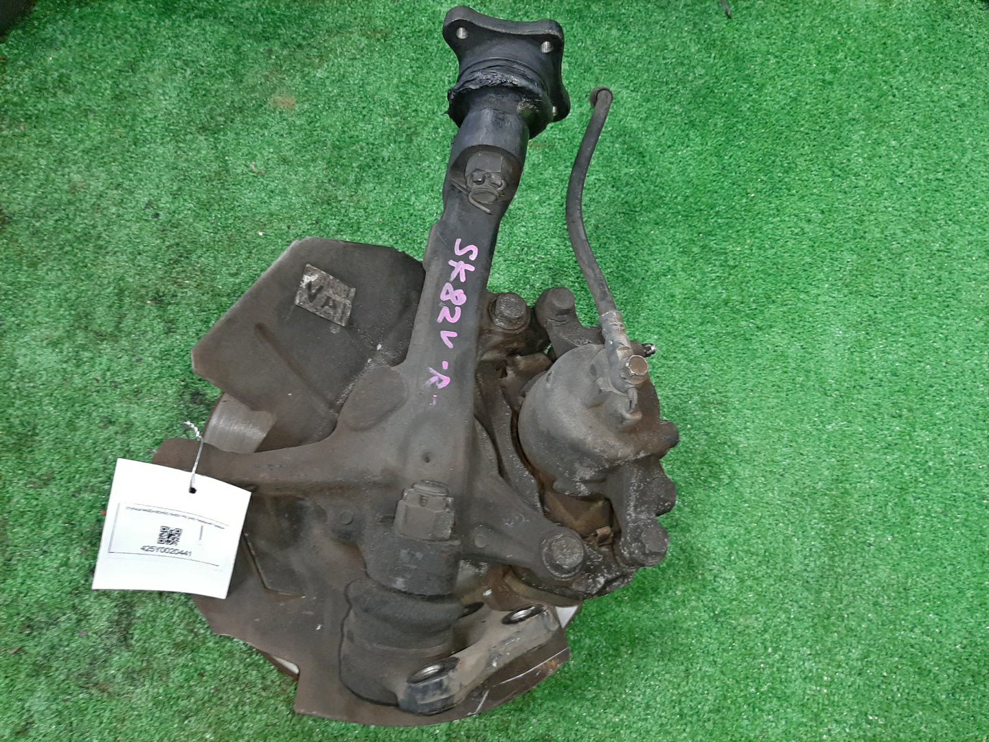 Ступица правая передняя MAZDA BONGO SK22T, SK82V, SK82T, SK22V, SKF2V, SKP2V, SKP2T, SKF2T R2, F8, RF-T, L8 2 ракурс Ступица правая передняя MAZDA BONGO SK22T, SK82V, SK82T, SK22V, SKF2V, SKP2V, SKP2T, SKF2T R2, F8, RF-T, L8 2 ракурс