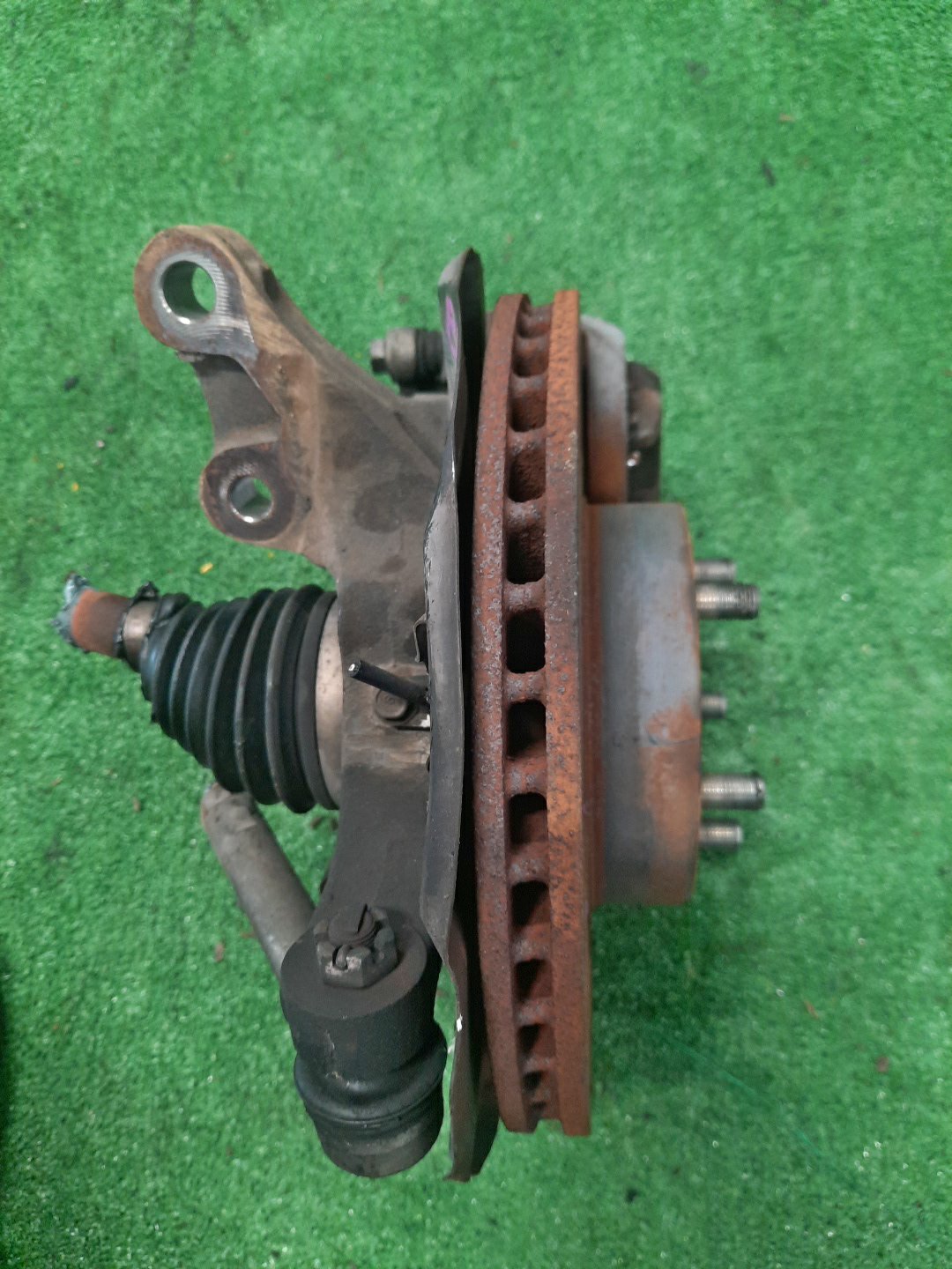 Ступица левая передняя SUBARU LEGACY, OUTBACK, LEGACY B4 BL5, BP5, BPE, BLE, BL9, BP9 EJ20DE, EJ20T, EJ20E, EZ30DE, EJ25E 3 ракурс