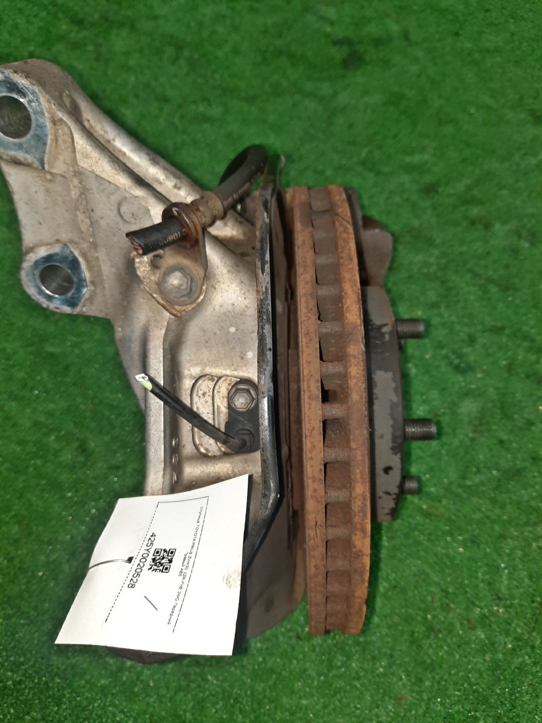 Ступица правая передняя TOYOTA CT200H, PRIUS ZWA10, ZVW35, ZVW30 2ZR-FXE 3 ракурс