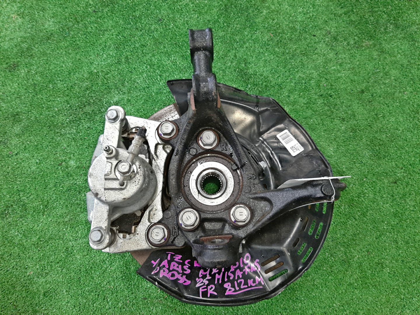 Ступица правая передняя TOYOTA YARIS CROSS MXPB10 M15A-FKS 2 ракурс