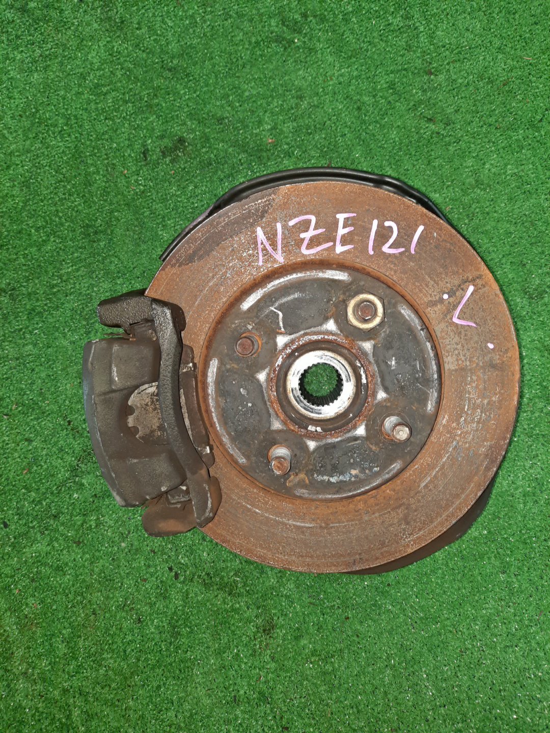 Ступица левая передняя TOYOTA COROLLA, COROLLA FIELDER, ALLEX, COROLLA RUNX NZE121 1NZ-FE 1 ракурс