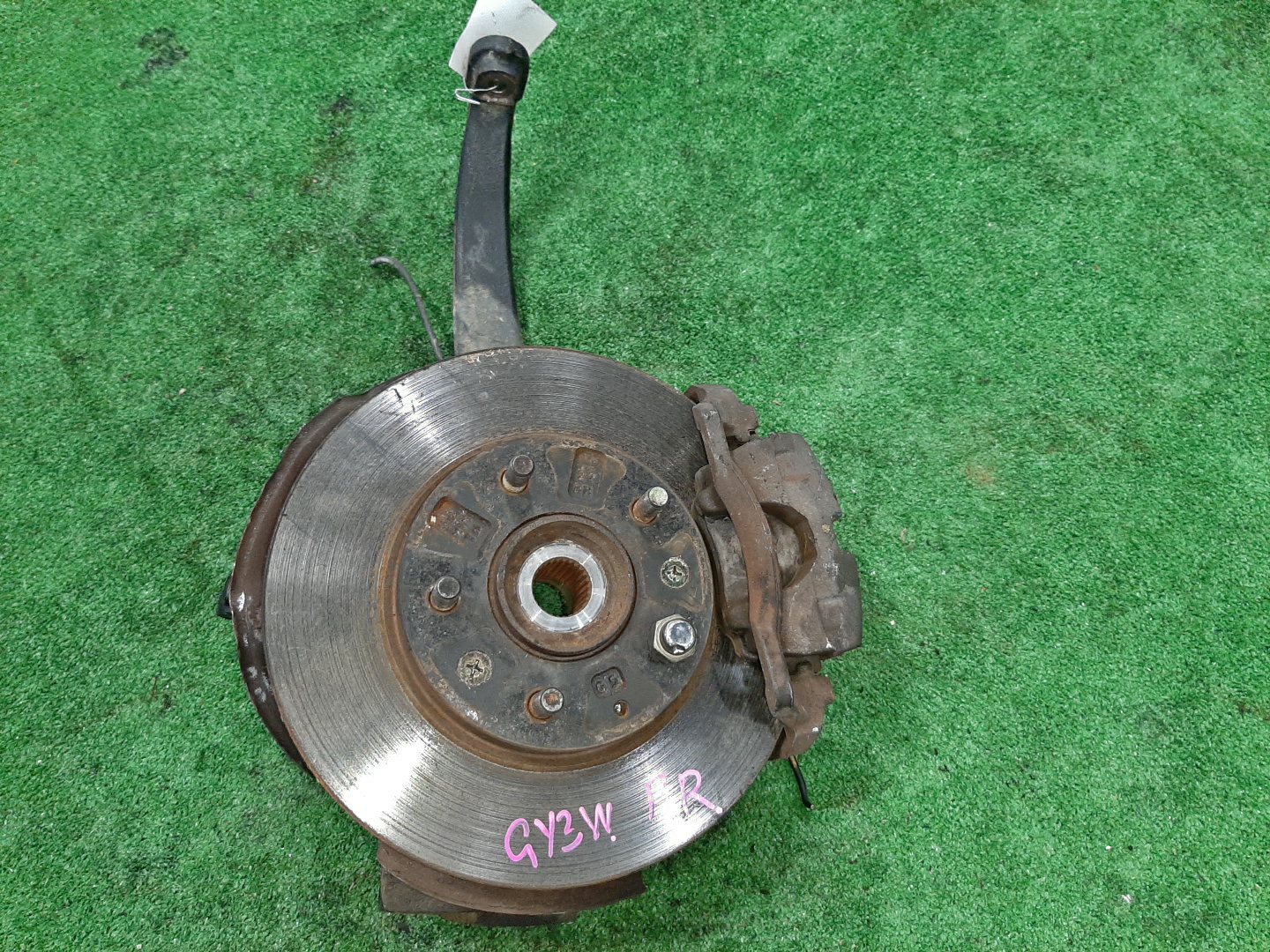 Ступица правая передняя MAZDA ATENZA GG3S, GY3W, GYEW, GGEP, GGES, GG3P L3-VE, LF-DE, LF-VE 1 ракурс Ступица правая передняя MAZDA ATENZA GG3S, GY3W, GYEW, GGEP, GGES, GG3P L3-VE, LF-DE, LF-VE 1 ракурс