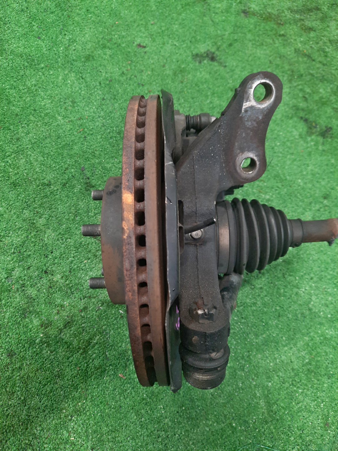 Ступица правая передняя SUBARU LEGACY, OUTBACK, LEGACY B4 BL5, BP5, BPE, BLE, BL9, BP9 EJ20DE, EJ20T, EJ20E, EZ30DE, EJ25E 3 ракурс