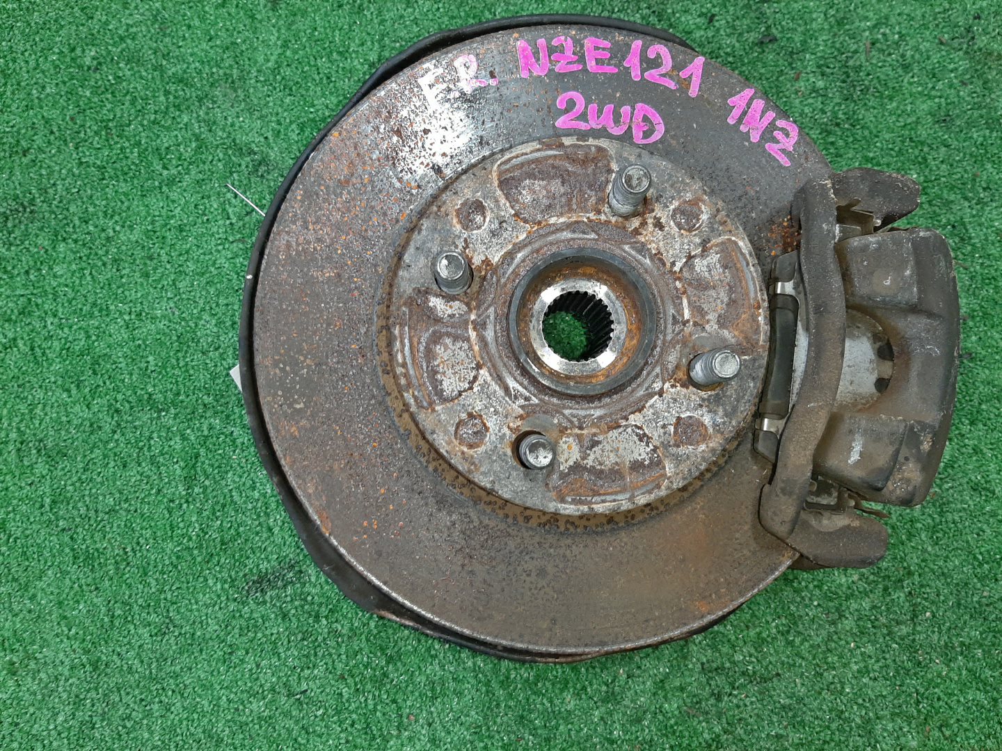 Ступица правая передняя TOYOTA COROLLA, COROLLA FIELDER, ALLEX, COROLLA RUNX NZE121, NZE121G 1NZ-FE 1 ракурс