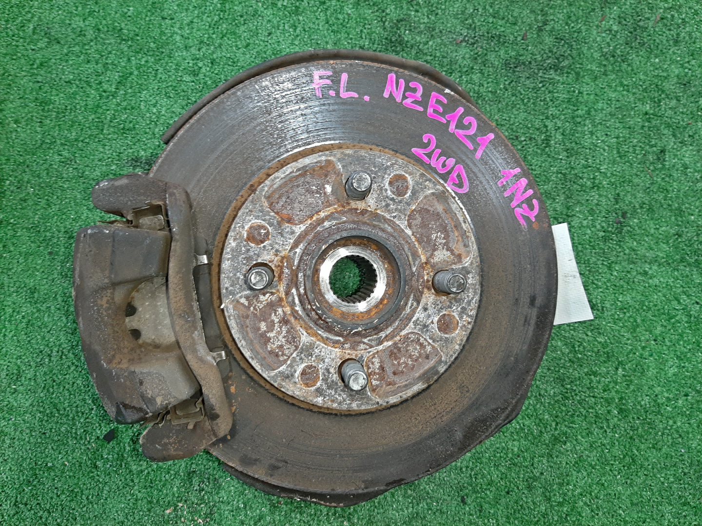 Ступица левая передняя TOYOTA COROLLA, COROLLA FIELDER, ALLEX, COROLLA RUNX NZE121 1NZ-FE 1 ракурс