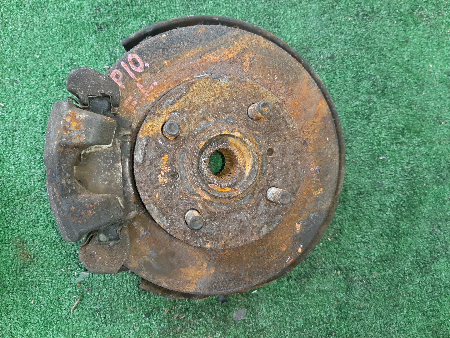 Ступица левая передняя TOYOTA PLATZ, VITZ SCP11, SCP10, SCP13 1SZ-FE, 2SZ-FE 1 ракурс