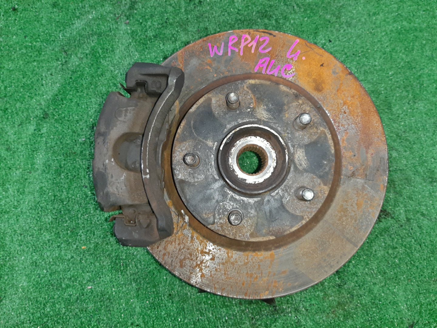 Ступица левая передняя NISSAN PRIMERA P12, QP12, TP12, HP12, RP12, WTP12, WHP12, WRP12 QG18DE, QR20DE, SR20VE, QR25DD 1 ракурс