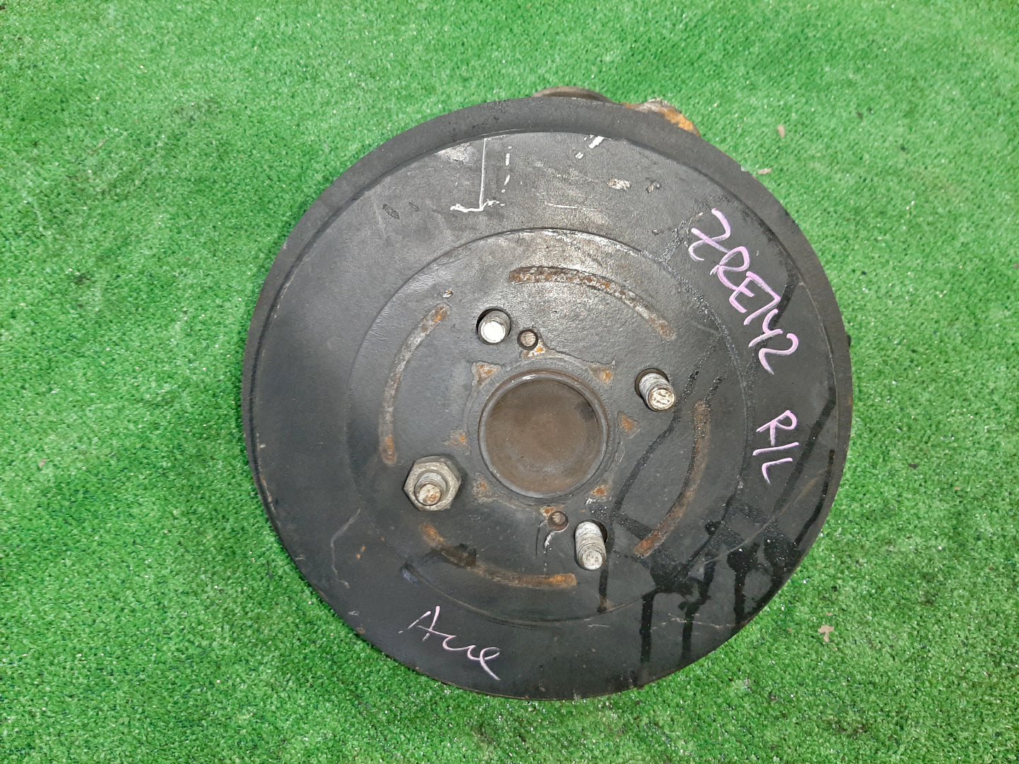 Ступица левая задняя TOYOTA AXIO, COROLLA FIELDER, COROLLA  AXIO, FIELDER NZE141, ZRE142, ZRE142G, NZE141G 1NZ-FE, 2ZR-FAE, 2ZR-FE 1 ракурс