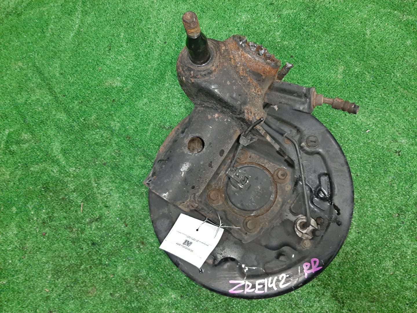 Ступица правая задняя TOYOTA AXIO, COROLLA FIELDER, COROLLA  AXIO, FIELDER NZE141, ZRE142, ZRE142G, NZE141G 1NZ-FE, 2ZR-FAE, 2ZR-FE 2 ракурс