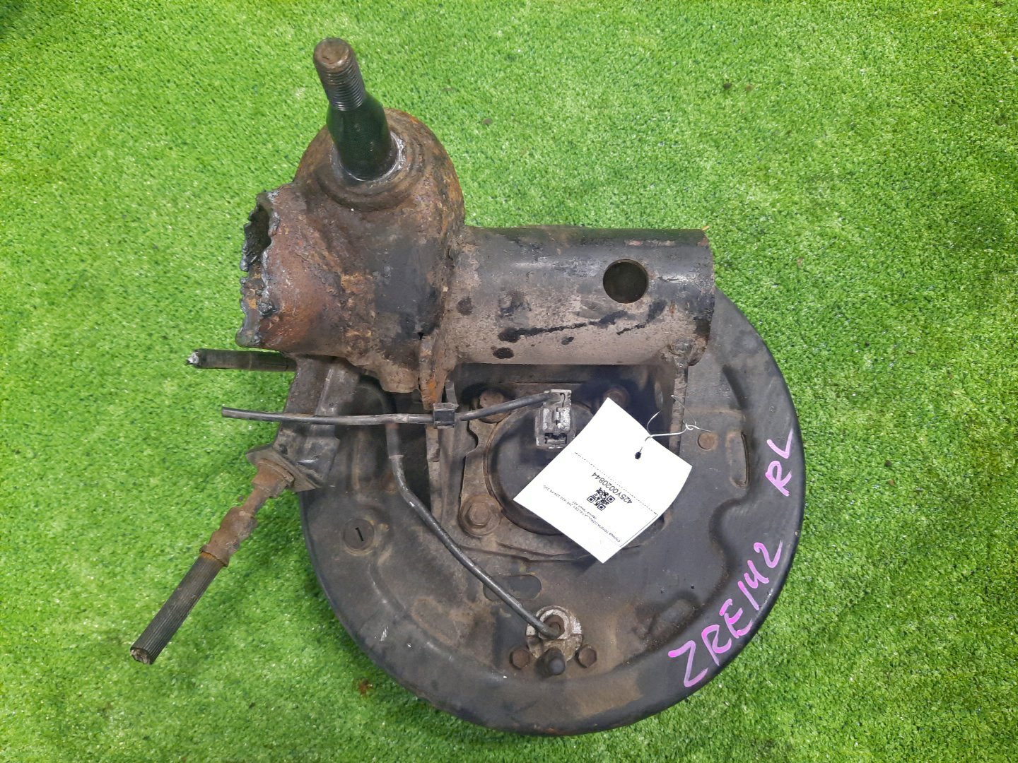 Ступица левая задняя TOYOTA AXIO, COROLLA FIELDER, COROLLA  AXIO, FIELDER NZE141, ZRE142, ZRE142G, NZE141G 1NZ-FE, 2ZR-FAE, 2ZR-FE 2 ракурс