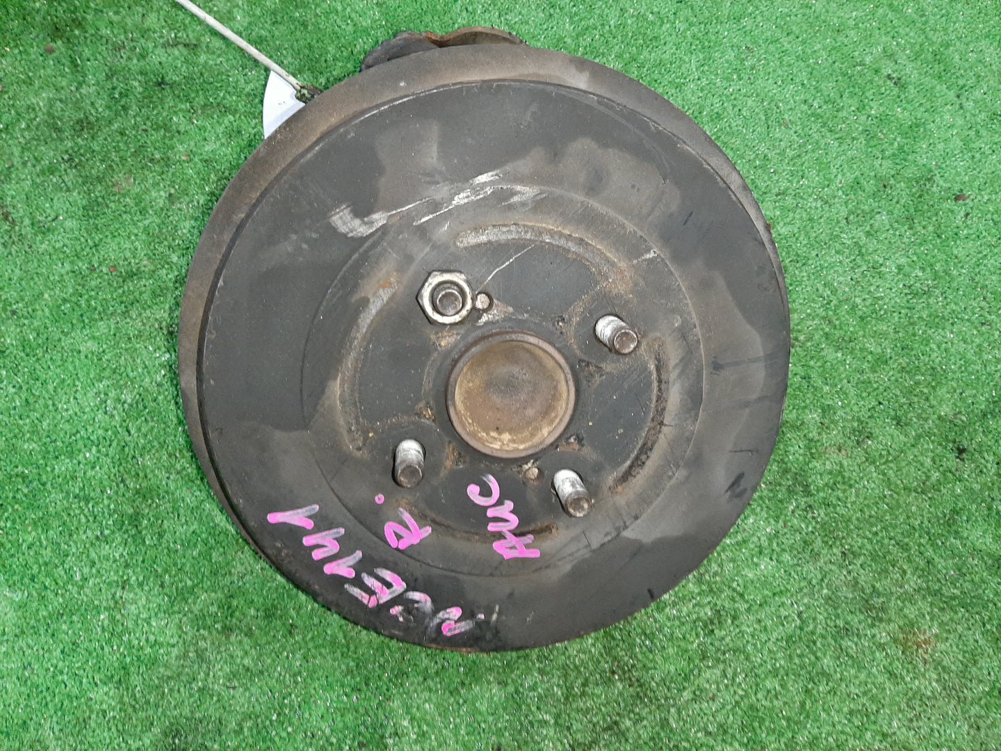 Ступица правая задняя TOYOTA AXIO, COROLLA FIELDER, COROLLA  AXIO, FIELDER NZE141, ZRE142, ZRE142G, NZE141G 1NZ-FE, 2ZR-FAE, 2ZR-FE 1 ракурс