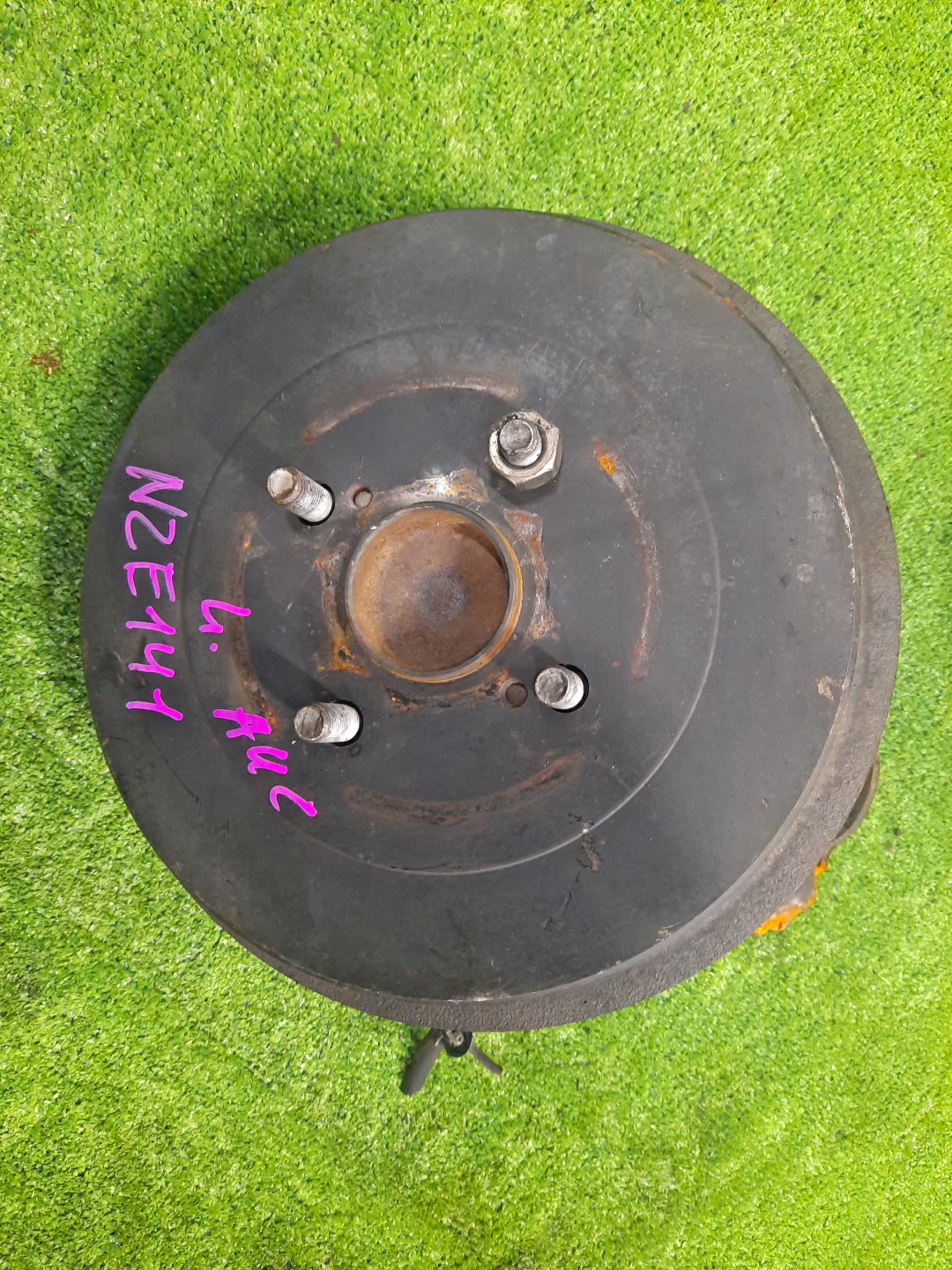 Ступица левая задняя TOYOTA AXIO, COROLLA FIELDER, COROLLA  AXIO, FIELDER NZE141, ZRE142, ZRE142G, NZE141G 1NZ-FE, 2ZR-FAE, 2ZR-FE 1 ракурс