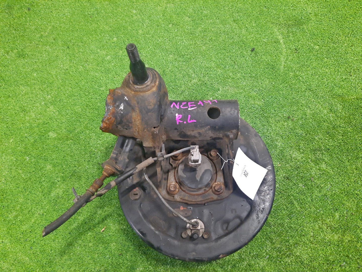 Ступица левая задняя TOYOTA AXIO, COROLLA FIELDER, COROLLA  AXIO, FIELDER NZE141, ZRE142, ZRE142G, NZE141G 1NZ-FE, 2ZR-FAE, 2ZR-FE 3 ракурс