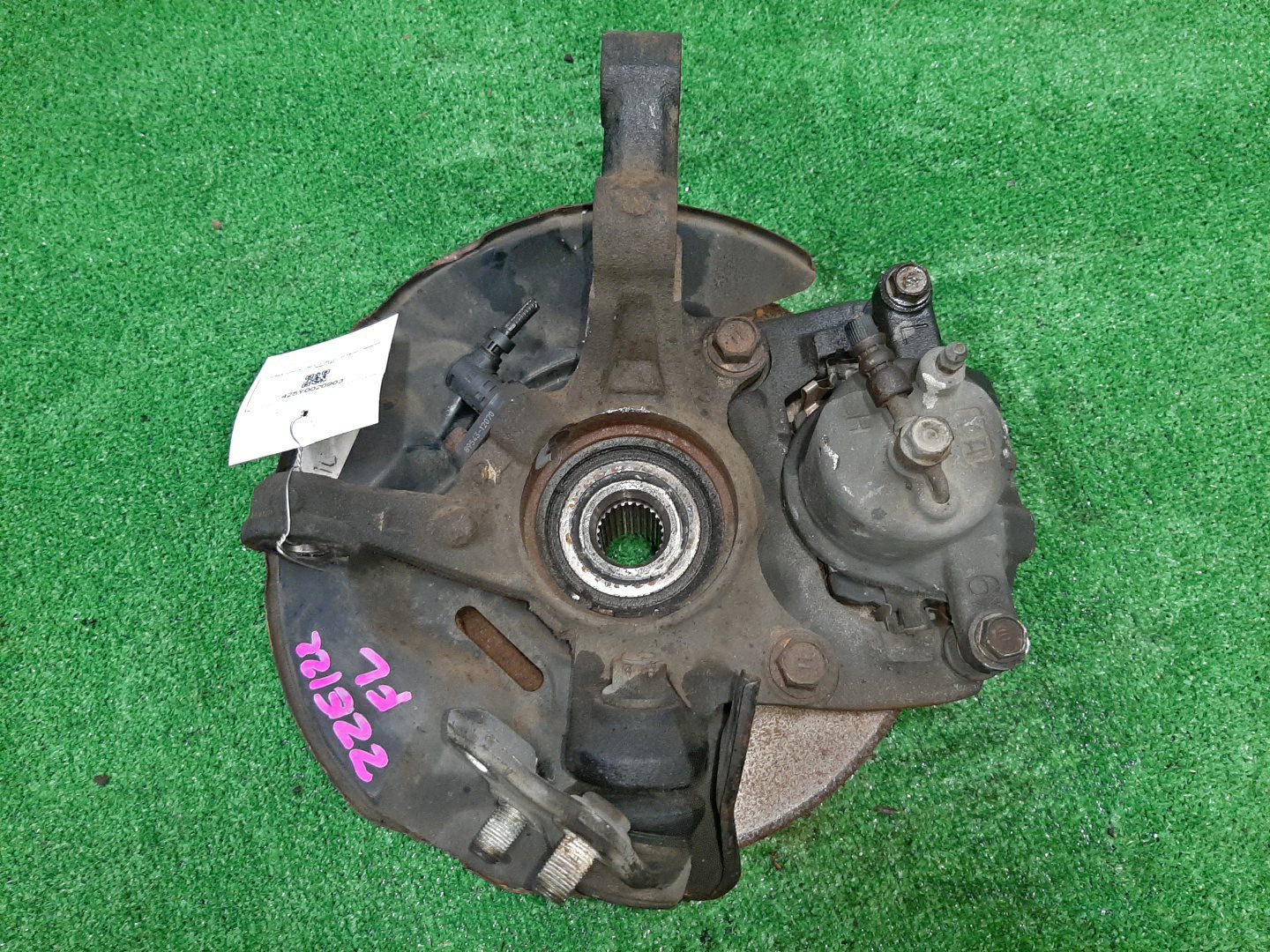 Ступица левая передняя TOYOTA COROLLA, COROLLA SPACIO, COROLLA FIELDER, ALLEX, COROLLA RUNX ZZE122, NZE121N, ZZE122N, ZZE122G 1ZZ-FE, 1NZ-FE 2 ракурс