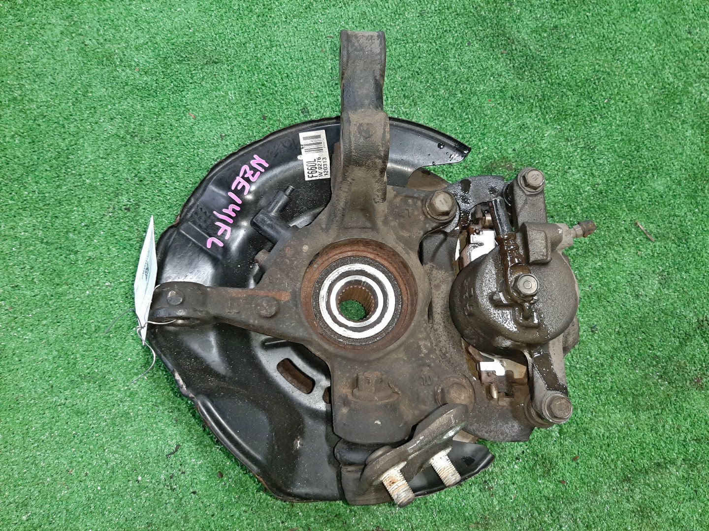 Ступица левая передняя TOYOTA AXIO, COROLLA FIELDER, COROLLA  AXIO, FIELDER NZE141, ZRE142, ZRE142G, NZE141G 1NZ-FE, 2ZR-FAE, 2ZR-FE 2 ракурс