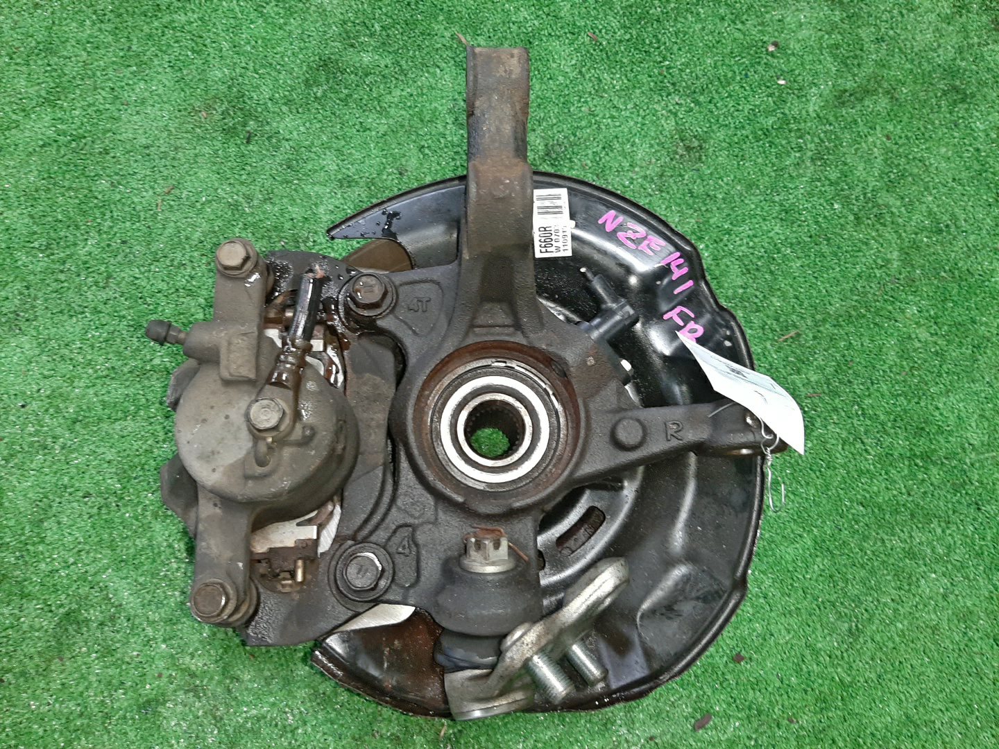 Ступица правая передняя TOYOTA AXIO, COROLLA FIELDER, COROLLA  AXIO, FIELDER NZE141, ZRE142, ZRE142G, NZE141G 1NZ-FE, 2ZR-FAE, 2ZR-FE 2 ракурс