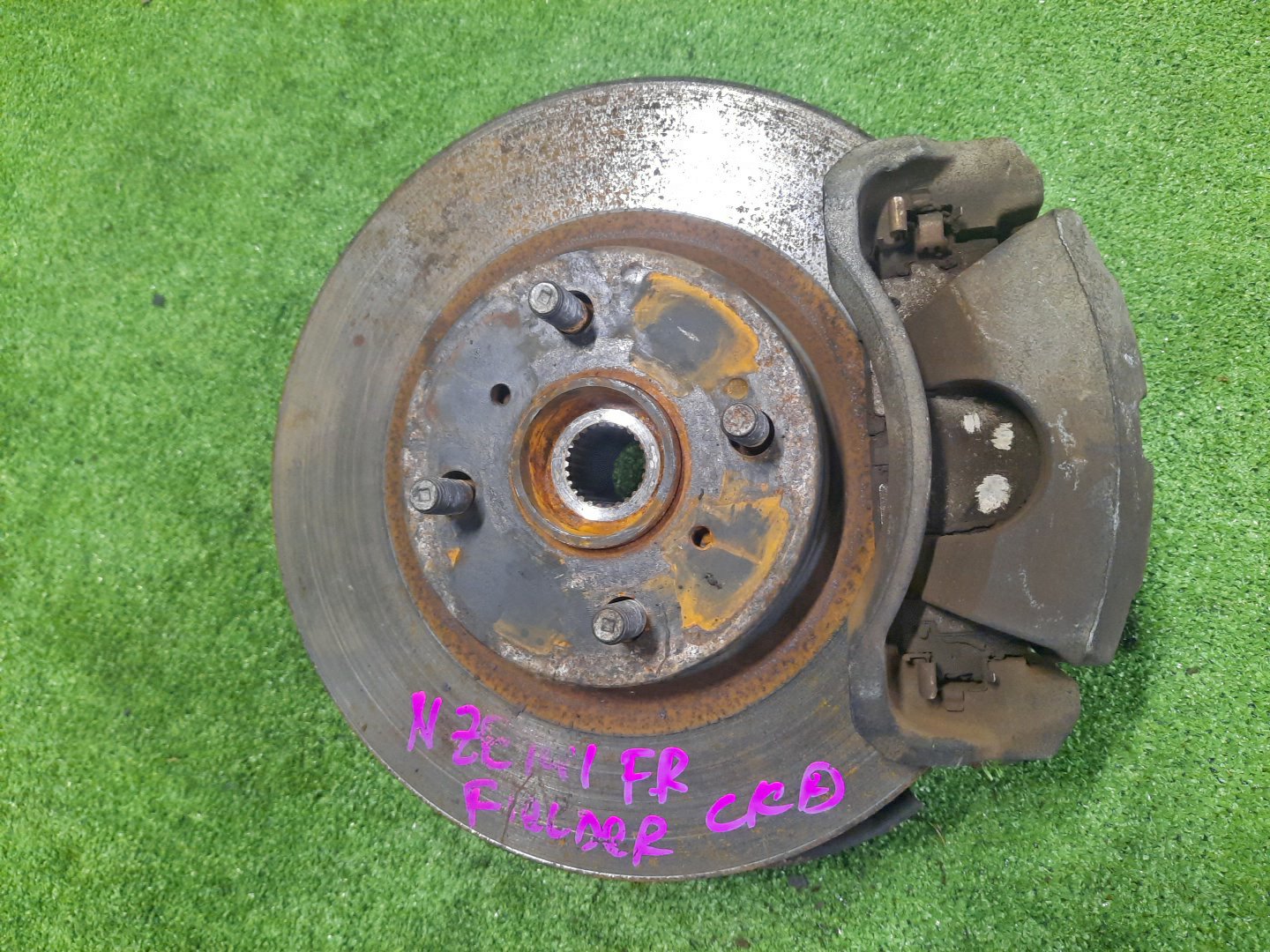 Ступица правая передняя TOYOTA AXIO, COROLLA FIELDER, COROLLA  AXIO, FIELDER NZE141, ZRE142, ZRE142G, NZE141G 1NZ-FE, 2ZR-FAE, 2ZR-FE 1 ракурс
