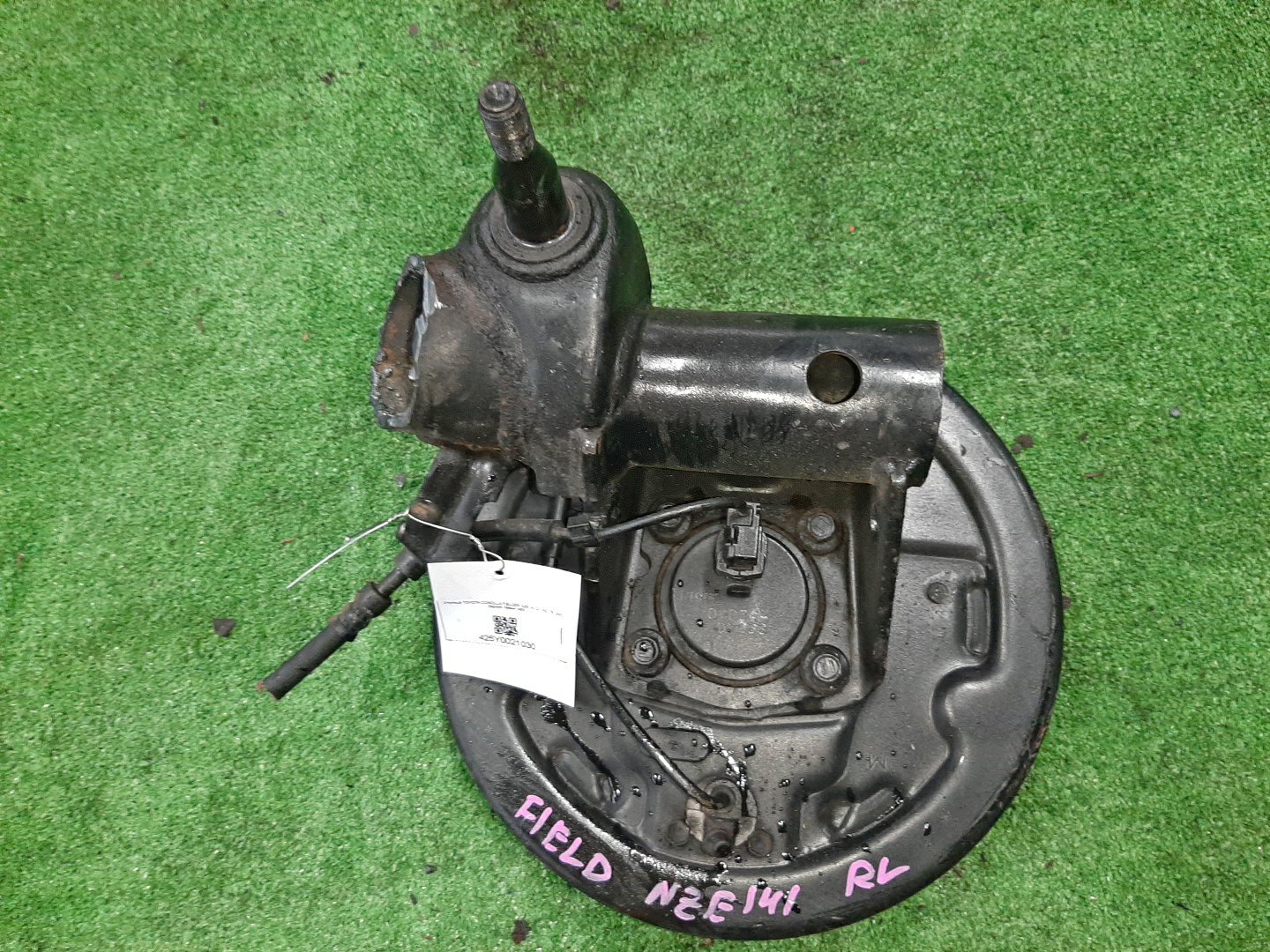 Ступица левая задняя TOYOTA AXIO, COROLLA FIELDER, COROLLA  AXIO, FIELDER NZE141, ZRE142, ZRE142G, NZE141G 1NZ-FE, 2ZR-FAE, 2ZR-FE 2 ракурс