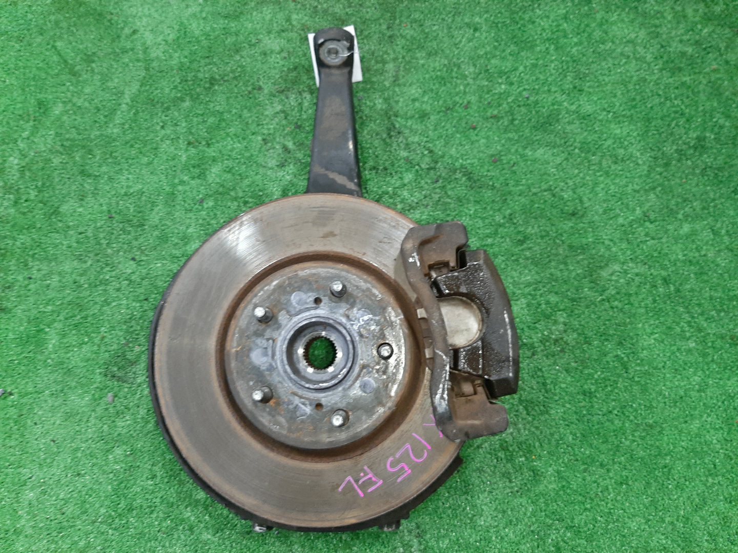 Ступица левая передняя TOYOTA CROWN, MARK X GRS201, GRS181, GRS183, GRS203, GRX125, GRX135 4GR-FSE, 3GR-FSE 1 ракурс