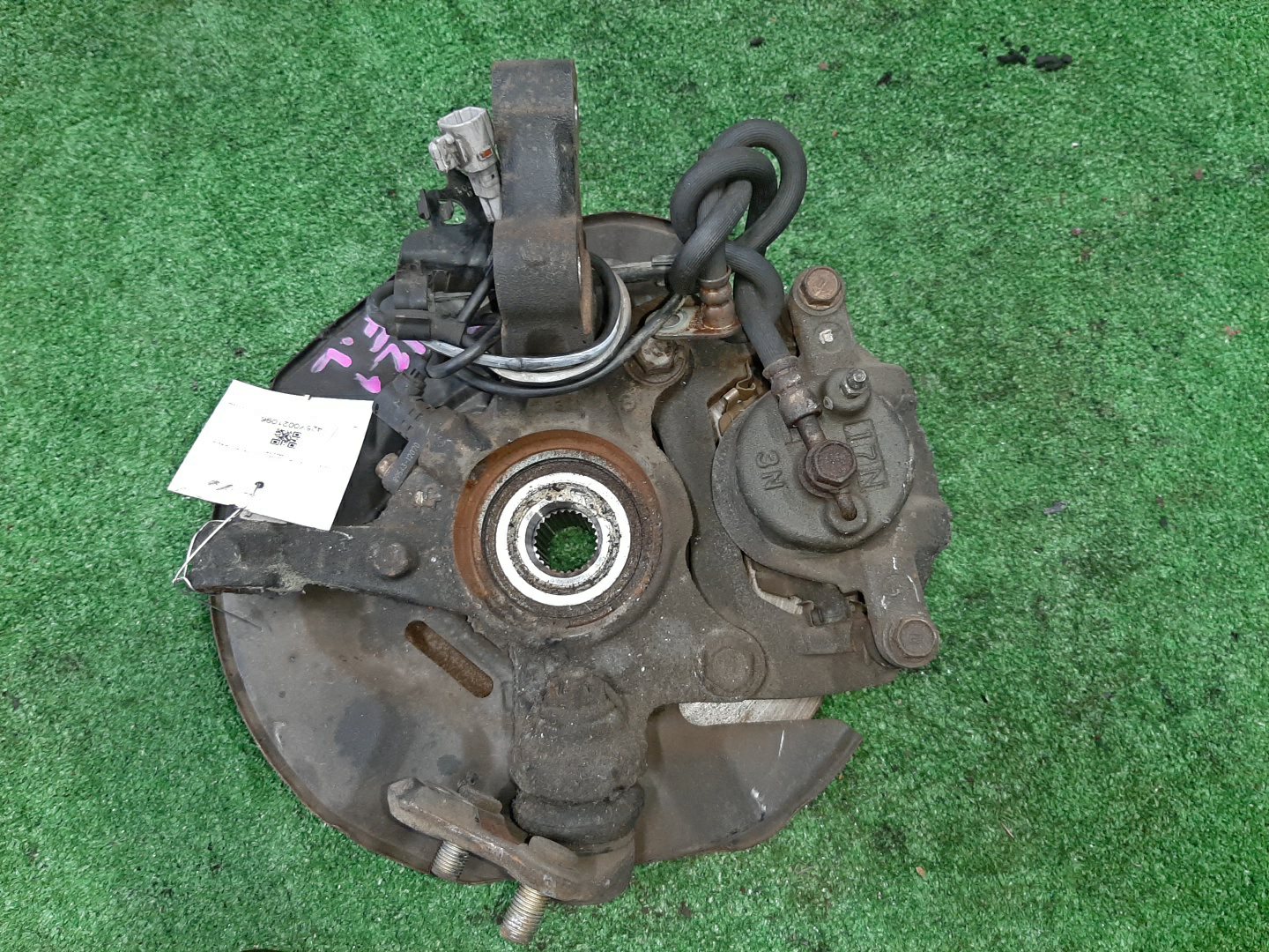 Ступица левая передняя TOYOTA COROLLA, COROLLA FIELDER, ALLEX, COROLLA RUNX NZE121 1NZ-FE 2 ракурс