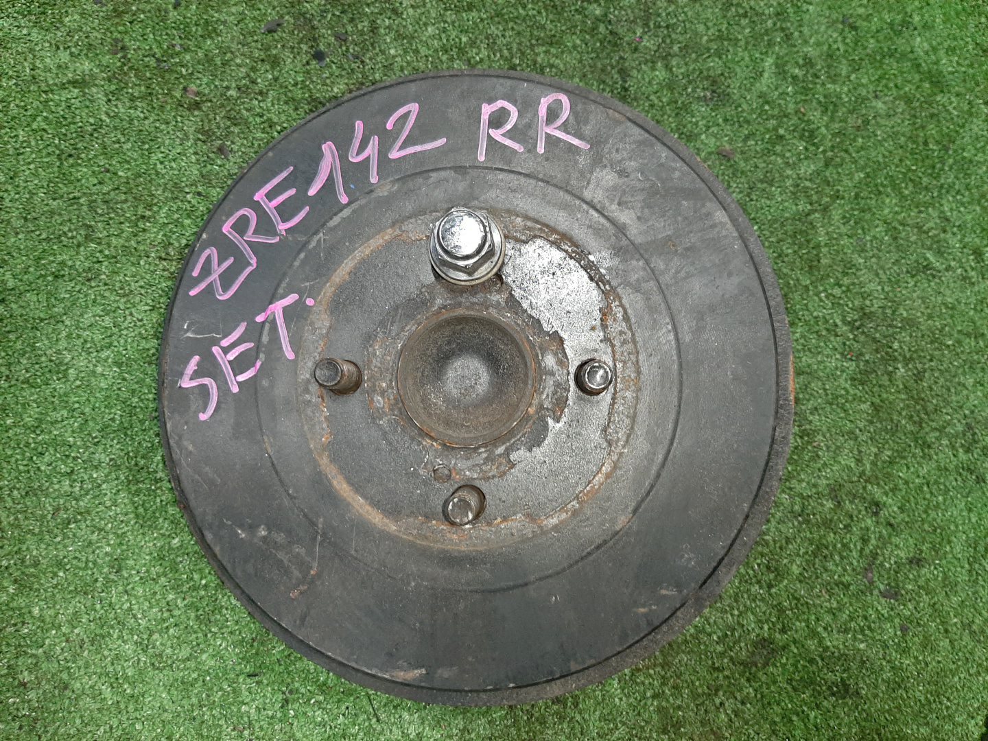 Ступица правая задняя TOYOTA AXIO, COROLLA FIELDER, COROLLA  AXIO, FIELDER NZE141, ZRE142, ZRE142G, NZE141G 1NZ-FE, 2ZR-FAE, 2ZR-FE 1 ракурс