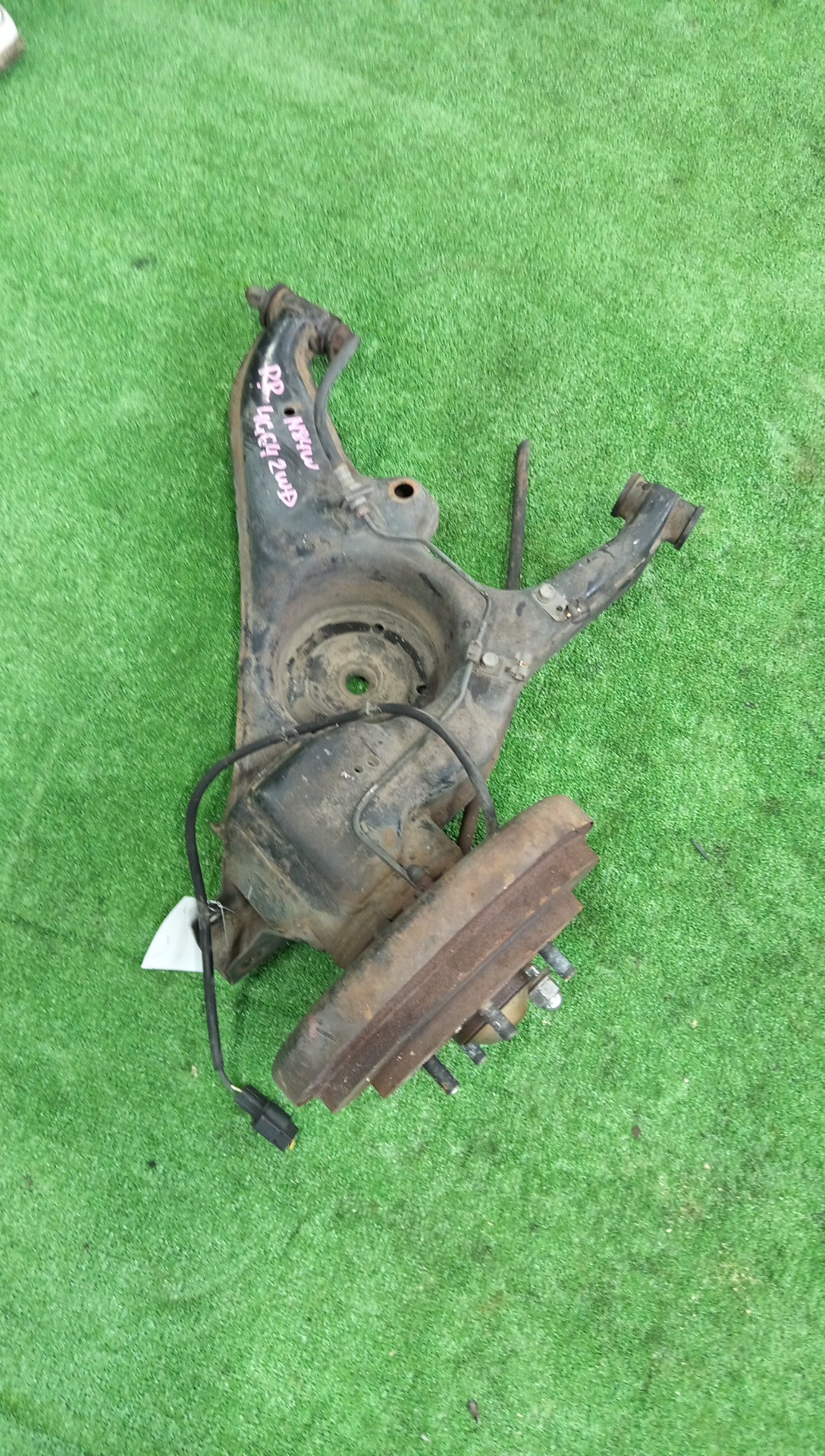 Ступица правая задняя MITSUBISHI CHARIOT GRANDIS, RVR N84W, N61W, N64WG 4G64, 4G93 1 ракурс