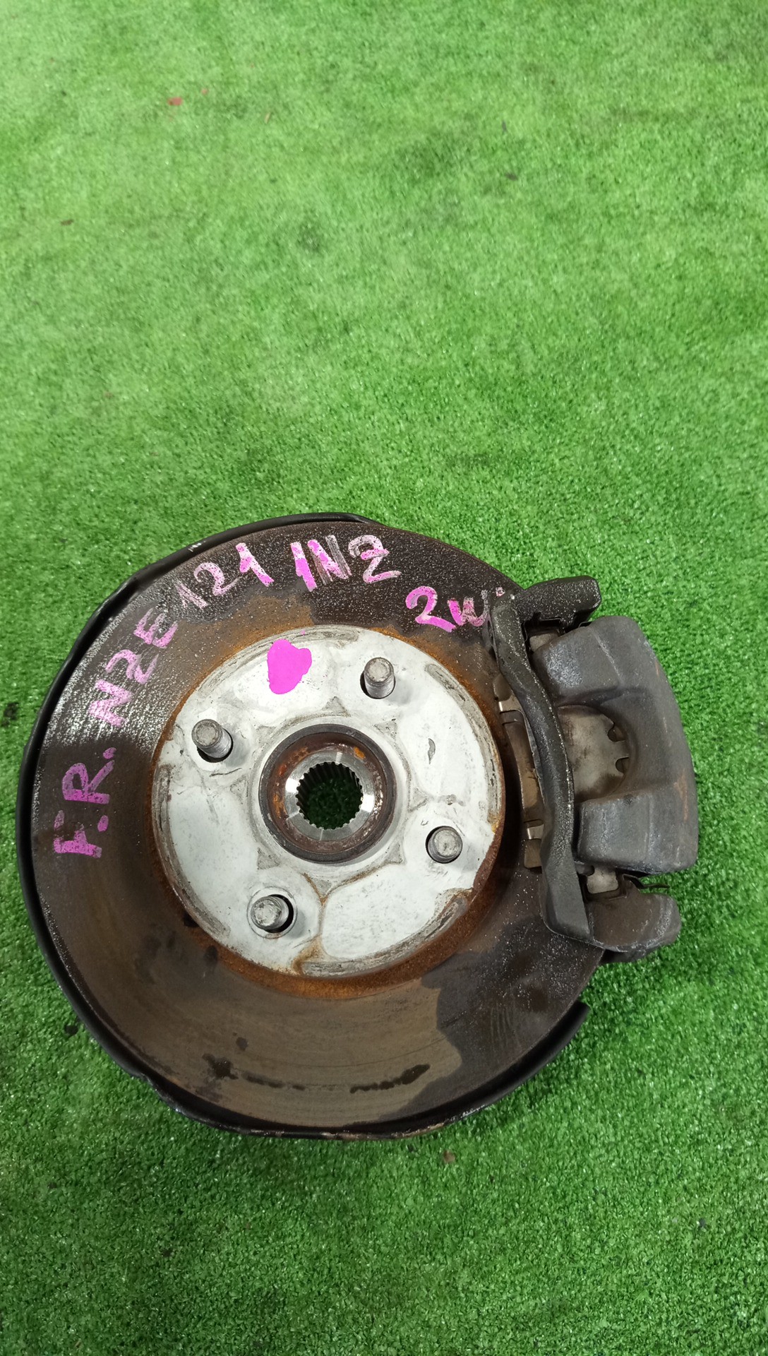 Ступица правая передняя TOYOTA COROLLA, COROLLA FIELDER, ALLEX, COROLLA RUNX NZE121, NZE121G 1NZ-FE 1 ракурс