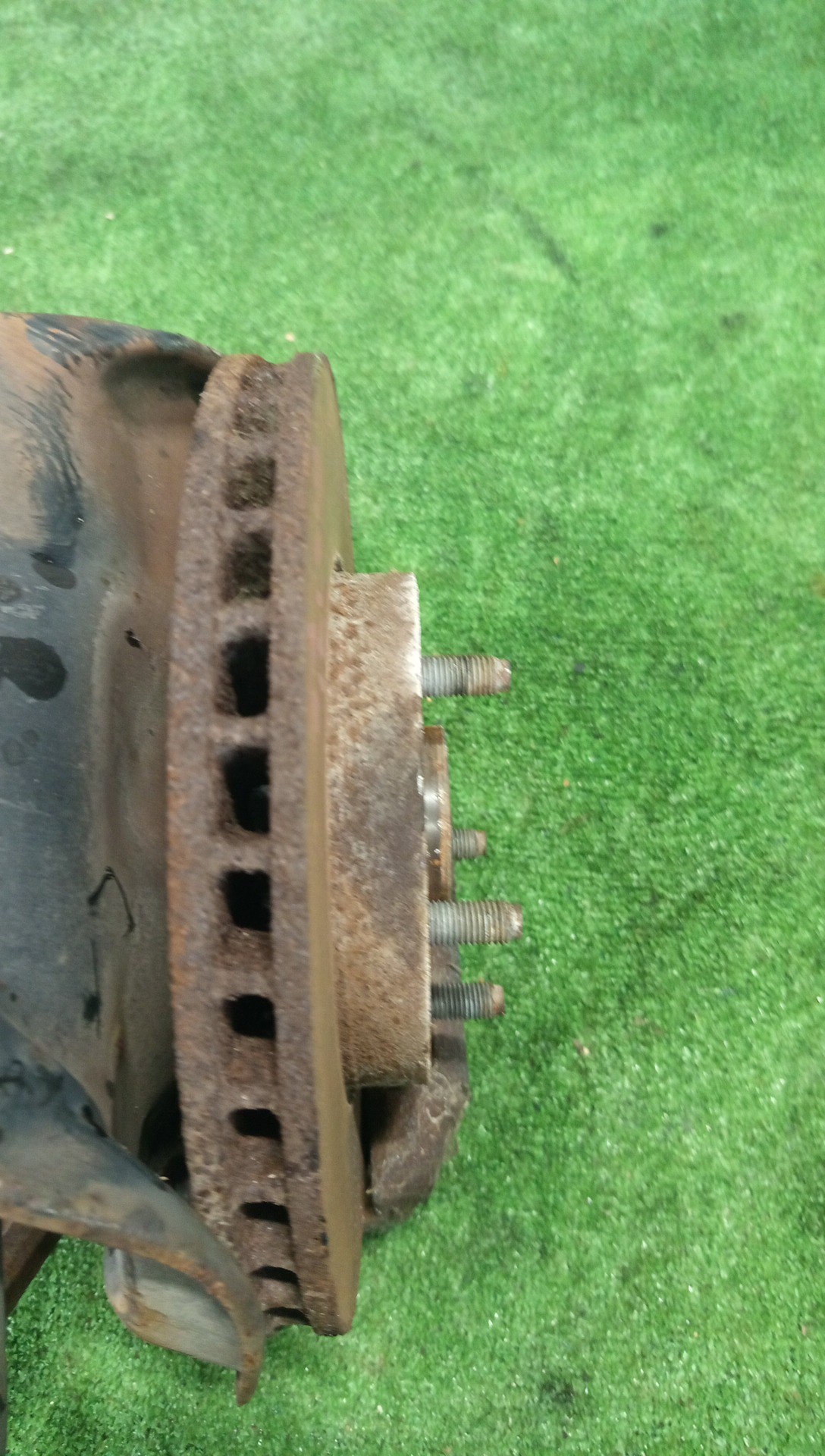 Ступица правая передняя TOYOTA BREVIS, CROWN, MARK II BLIT, PROGRES, ALTEZZA, VEROSSA, MARK II JCG10, JCG11, GS171, JZS175, JZS171, JZX110W, GX110W, GXE10, GX110, JZX110 1JZ-FSE, 2JZ-FSE, 1G-FE, 1JZ-GE, 2JZ-GE 2 ракурс