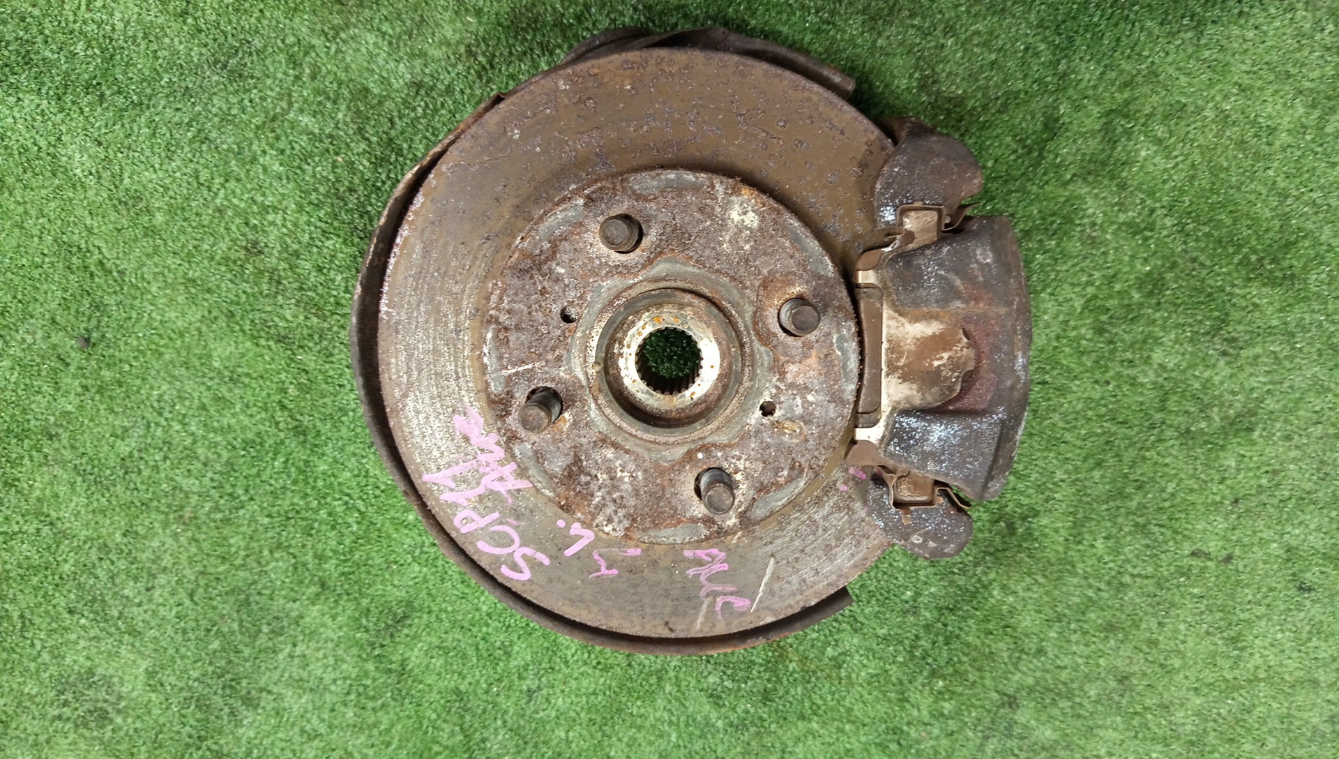 Ступица левая передняя TOYOTA PLATZ, VITZ SCP11, SCP10, SCP13 1SZ-FE, 2SZ-FE 1 ракурс
