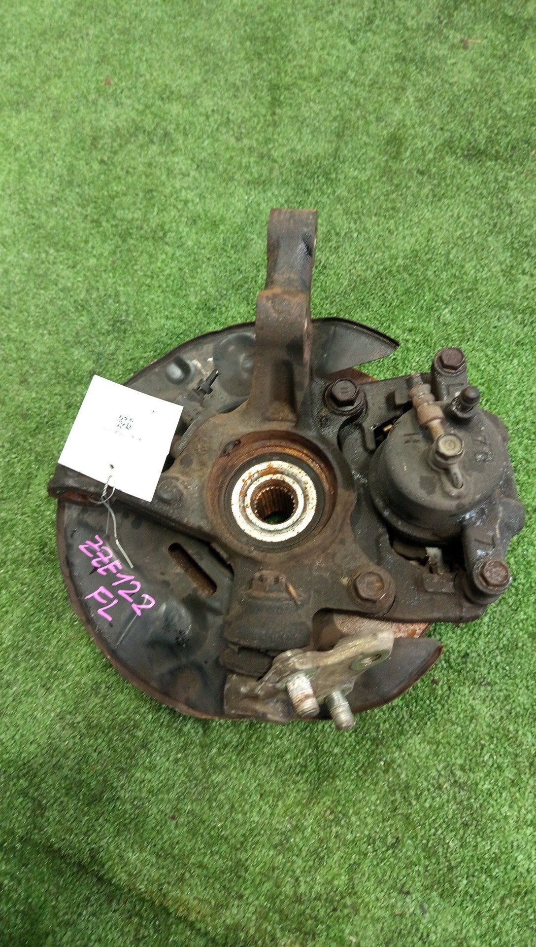 Ступица левая передняя TOYOTA COROLLA, COROLLA SPACIO, COROLLA FIELDER, ALLEX, COROLLA RUNX ZZE122, NZE121N, ZZE122N, ZZE122G 1ZZ-FE, 1NZ-FE 3 ракурс