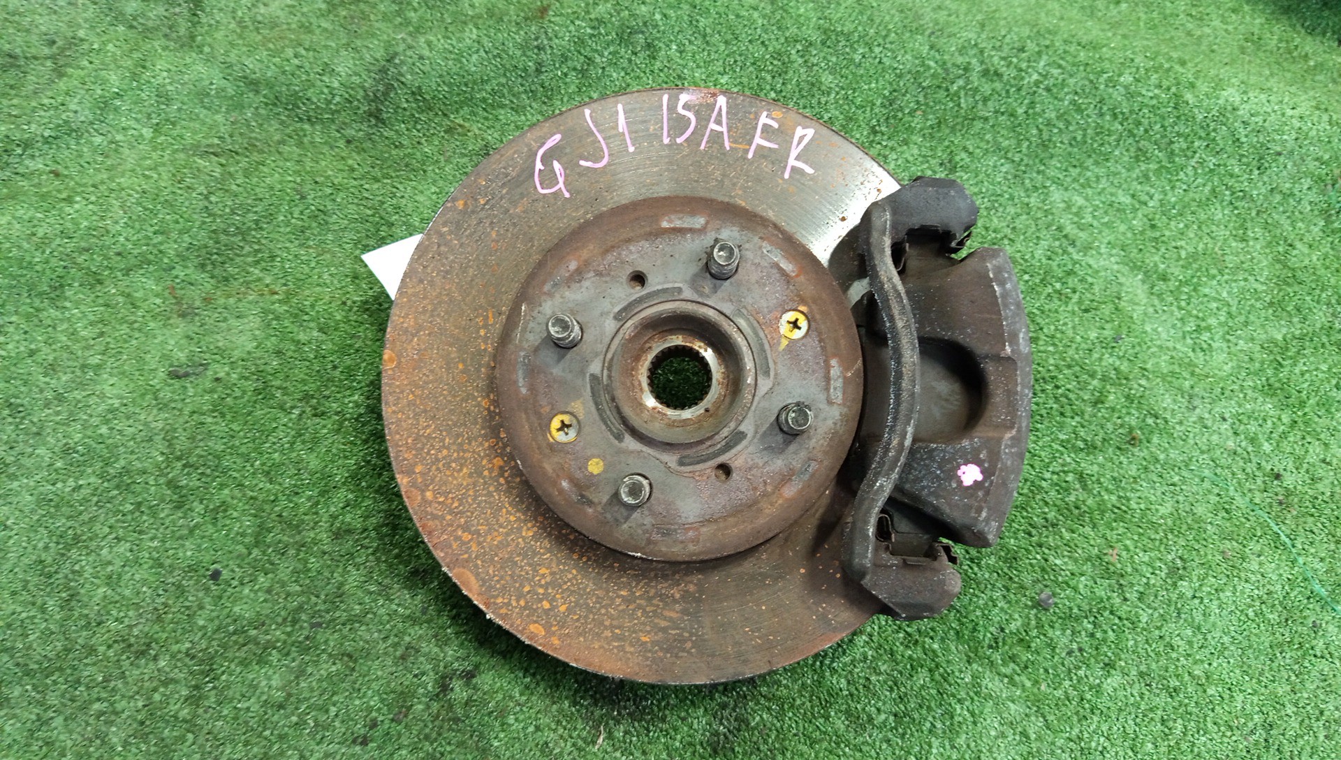 Ступица правая передняя HONDA AIRWAVE GJ1 L15A 1 ракурс