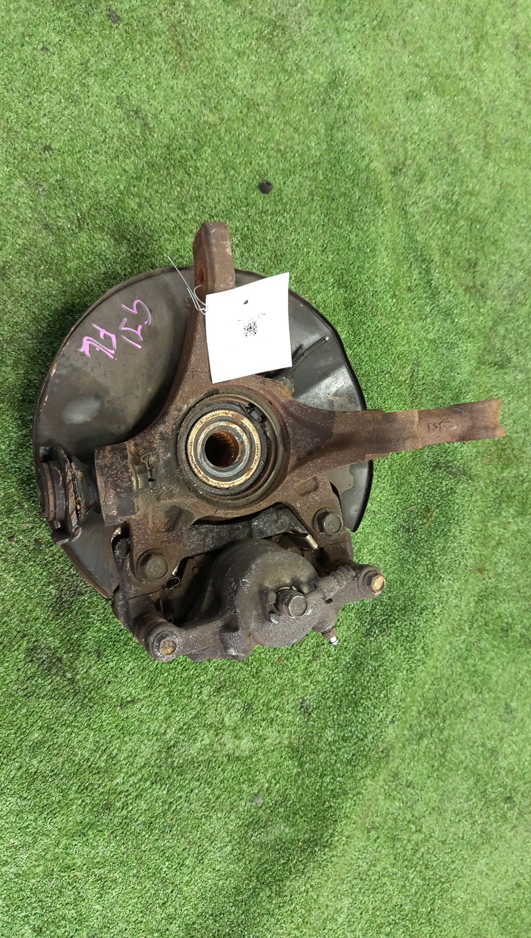 Ступица левая передняя HONDA AIRWAVE GJ1 L15A 3 ракурс