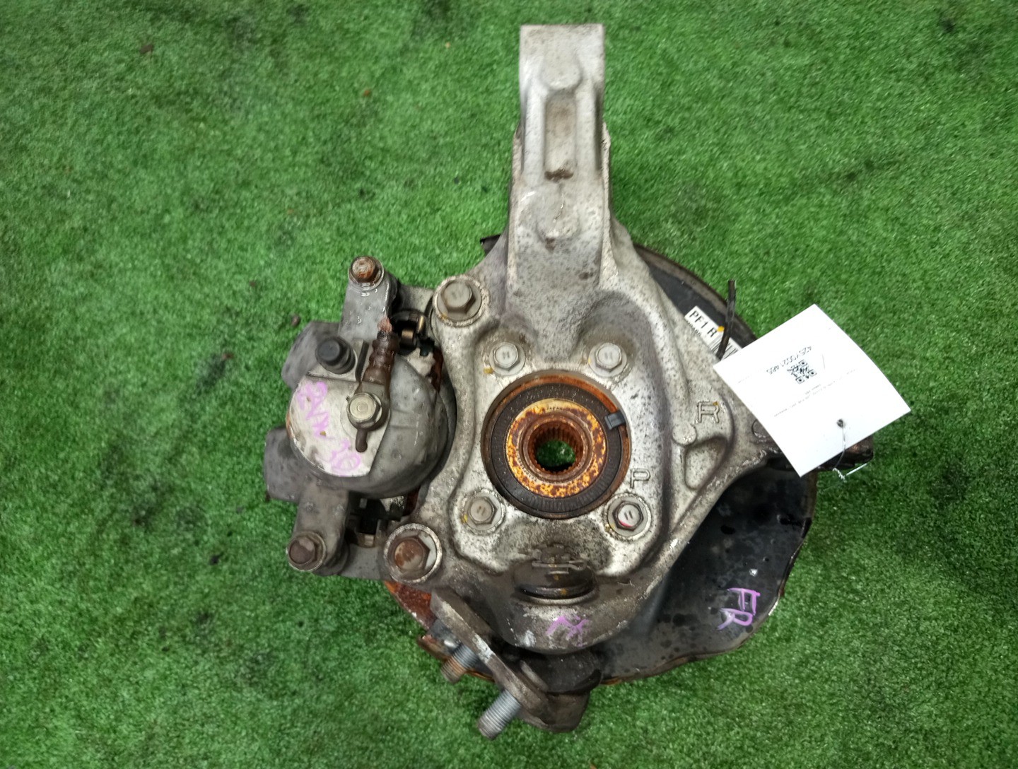 Ступица правая передняя TOYOTA CT200H, PRIUS ZWA10, ZVW35, ZVW30 2ZR-FXE 2 ракурс